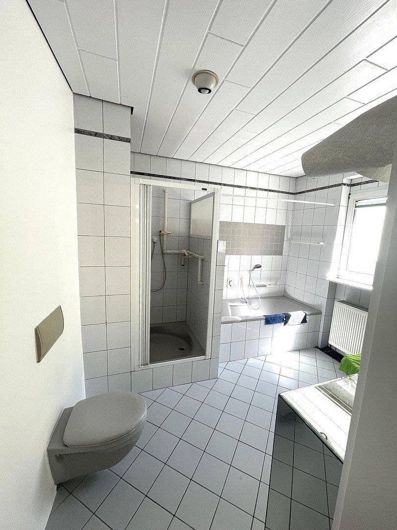 Prenájom bytu 4-izbový 90 m², Kirchstraße 3, Schwelm, Severné Porýnie - Westfálsko Prenájom bytu 4-izbový 90 m², Kirchstraße 3, Schwelm, Severné Porýnie - Westfálsko