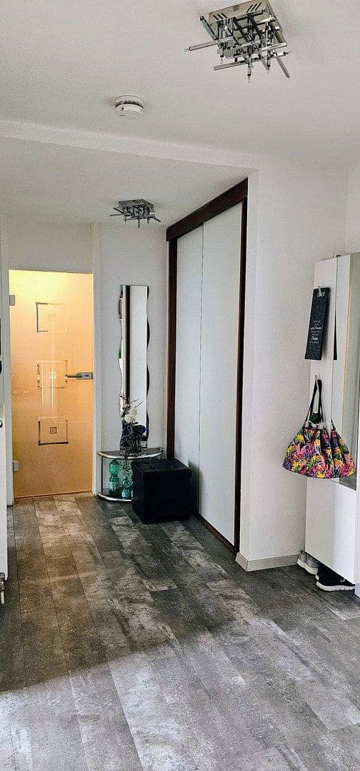 Predaj bytu 2-izbový 69 m², Reutlingen, Bádensko-Wurttembersko Predaj bytu 2-izbový 69 m², Reutlingen, Bádensko-Wurttembersko