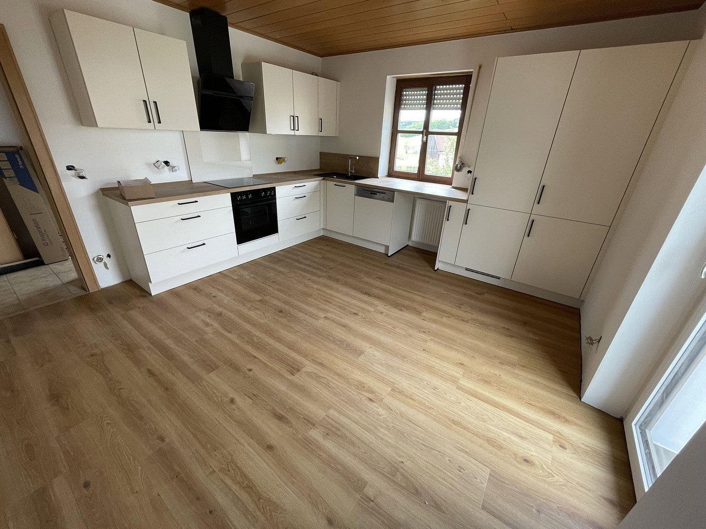 Prenájom bytu 4-izbový 141 m², Regenstauf, Bavorsko Prenájom bytu 4-izbový 141 m², Regenstauf, Bavorsko