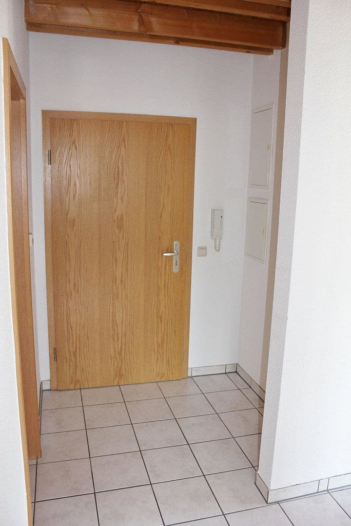 Prenájom bytu 3-izbový 80 m², Schriesheim, Bádensko-Wurttembersko Prenájom bytu 3-izbový 80 m², Schriesheim, Bádensko-Wurttembersko