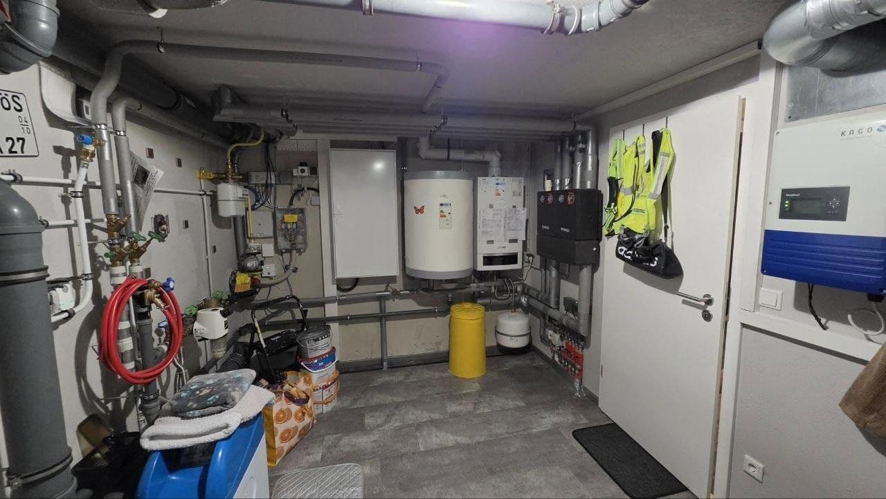 Predaj domu 137 m², pozemek 248 m², Adelsdorf, Bavorsko Predaj domu 137 m², pozemek 248 m², Adelsdorf, Bavorsko