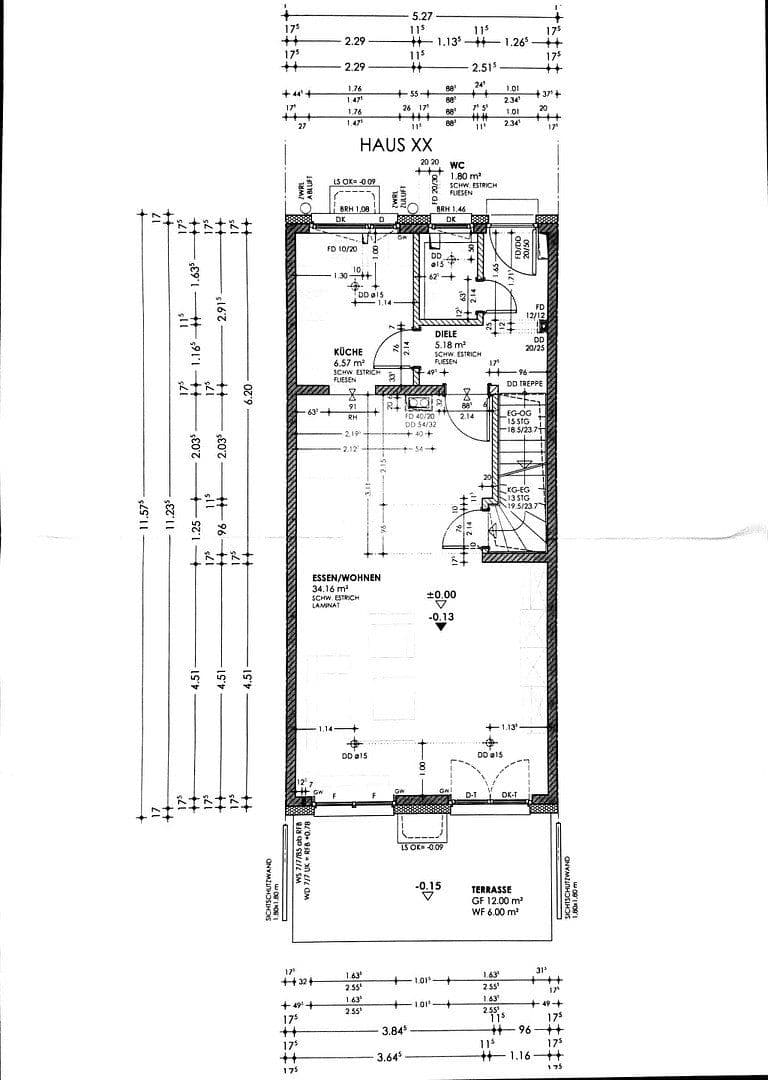 Predaj domu 137 m², pozemek 248 m², Adelsdorf, Bavorsko Predaj domu 137 m², pozemek 248 m², Adelsdorf, Bavorsko