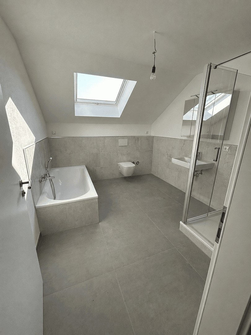 Prenájom bytu 3-izbový 82 m², Wettenberg, Hesensko Prenájom bytu 3-izbový 82 m², Wettenberg, Hesensko