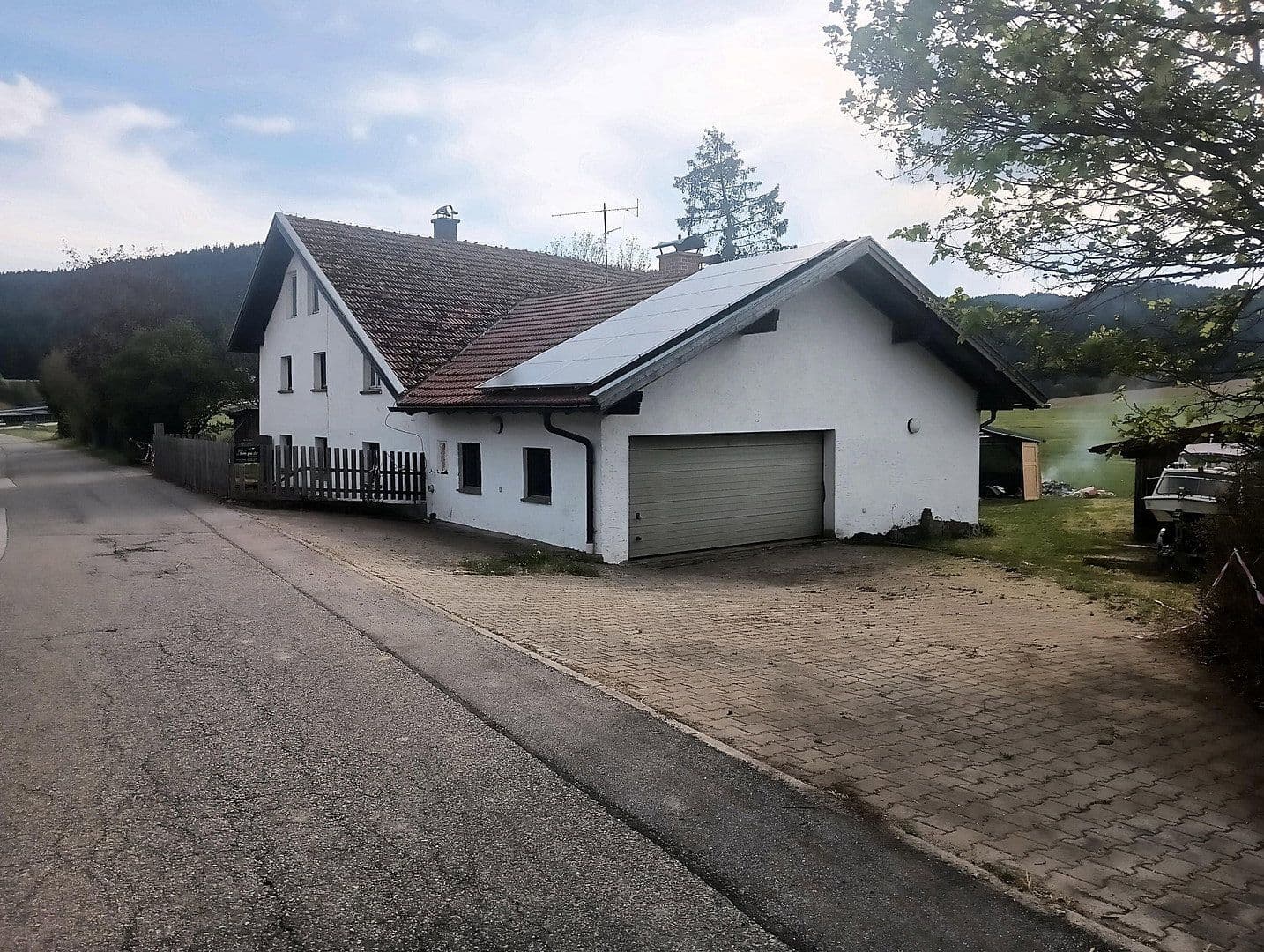 Predaj domu 144 m², pozemek 8.028 m², Regen, Bavorsko Predaj domu 144 m², pozemek 8.028 m², Regen, Bavorsko