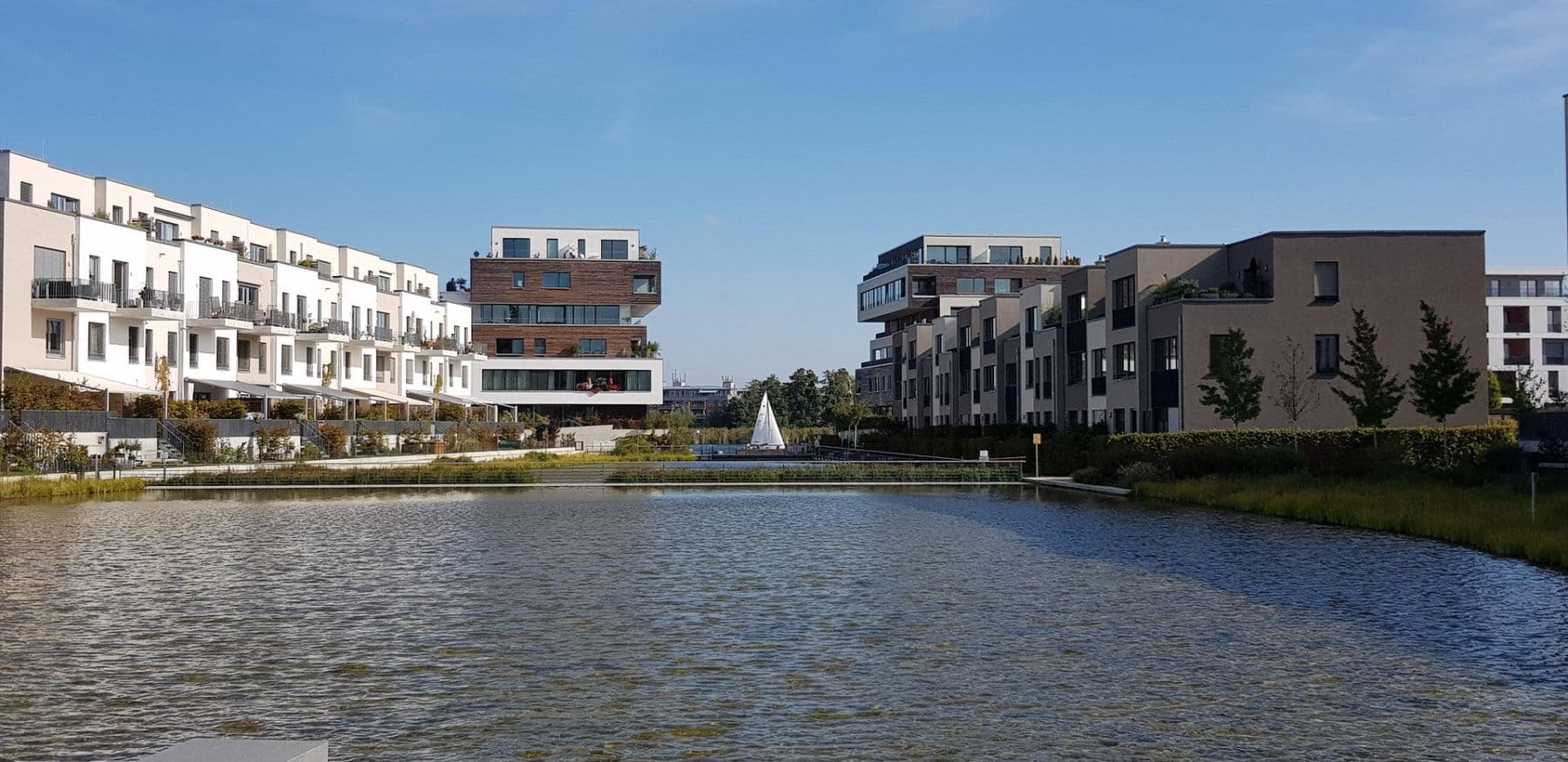 Predaj bytu 3-izbový 83 m², Regattastr. 35, Berlin, Berlín Predaj bytu 3-izbový 83 m², Regattastr. 35, Berlin, Berlín