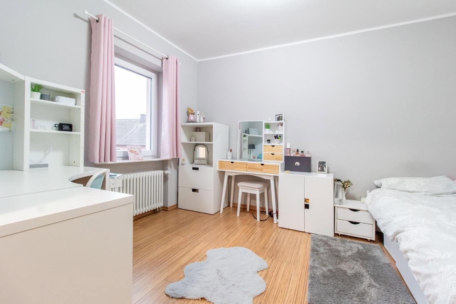 Prenájom bytu 5-izbový 150 m², Brunnenstr. 3, Hagen, Severné Porýnie - Westfálsko Prenájom bytu 5-izbový 150 m², Brunnenstr. 3, Hagen, Severné Porýnie - Westfálsko