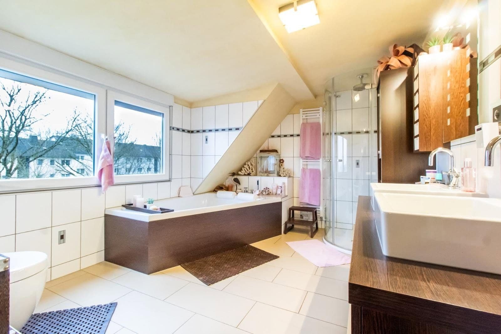 Prenájom bytu 5-izbový 150 m², Brunnenstr. 3, Hagen, Severné Porýnie - Westfálsko Prenájom bytu 5-izbový 150 m², Brunnenstr. 3, Hagen, Severné Porýnie - Westfálsko