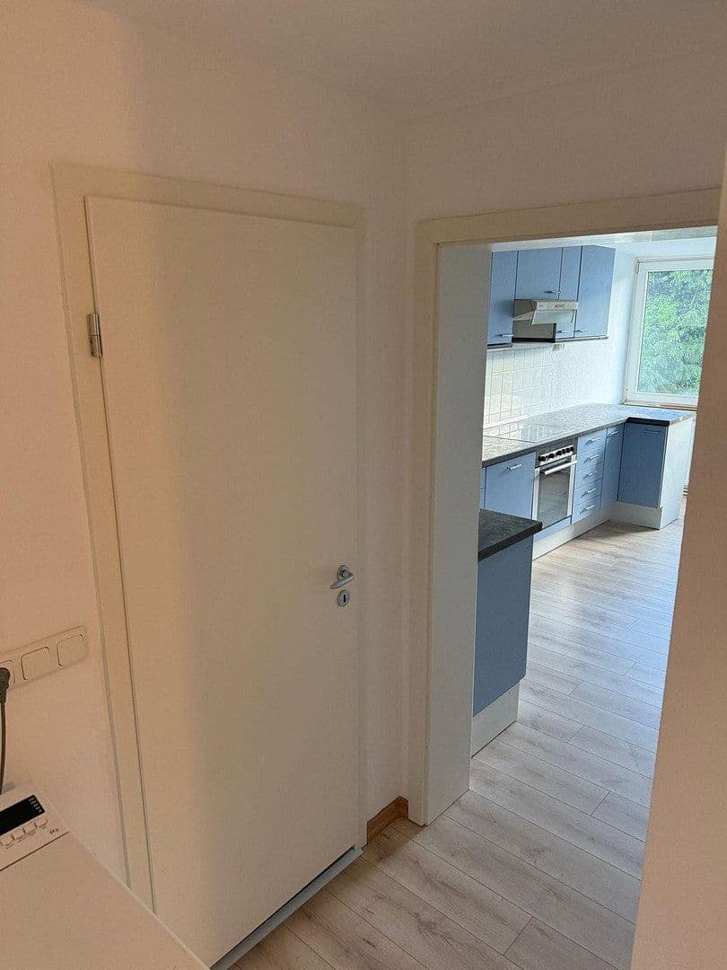 Prenájom bytu 3-izbový 70 m², Am Stadtgarten, Königswinter, Severné Porýnie - Westfálsko Prenájom bytu 3-izbový 70 m², Am Stadtgarten, Königswinter, Severné Porýnie - Westfálsko