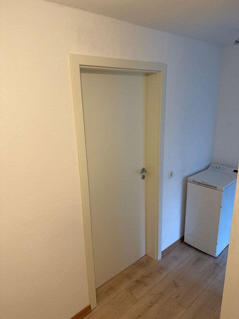 Prenájom bytu 3-izbový 70 m², Am Stadtgarten, Königswinter, Severné Porýnie - Westfálsko Prenájom bytu 3-izbový 70 m², Am Stadtgarten, Königswinter, Severné Porýnie - Westfálsko