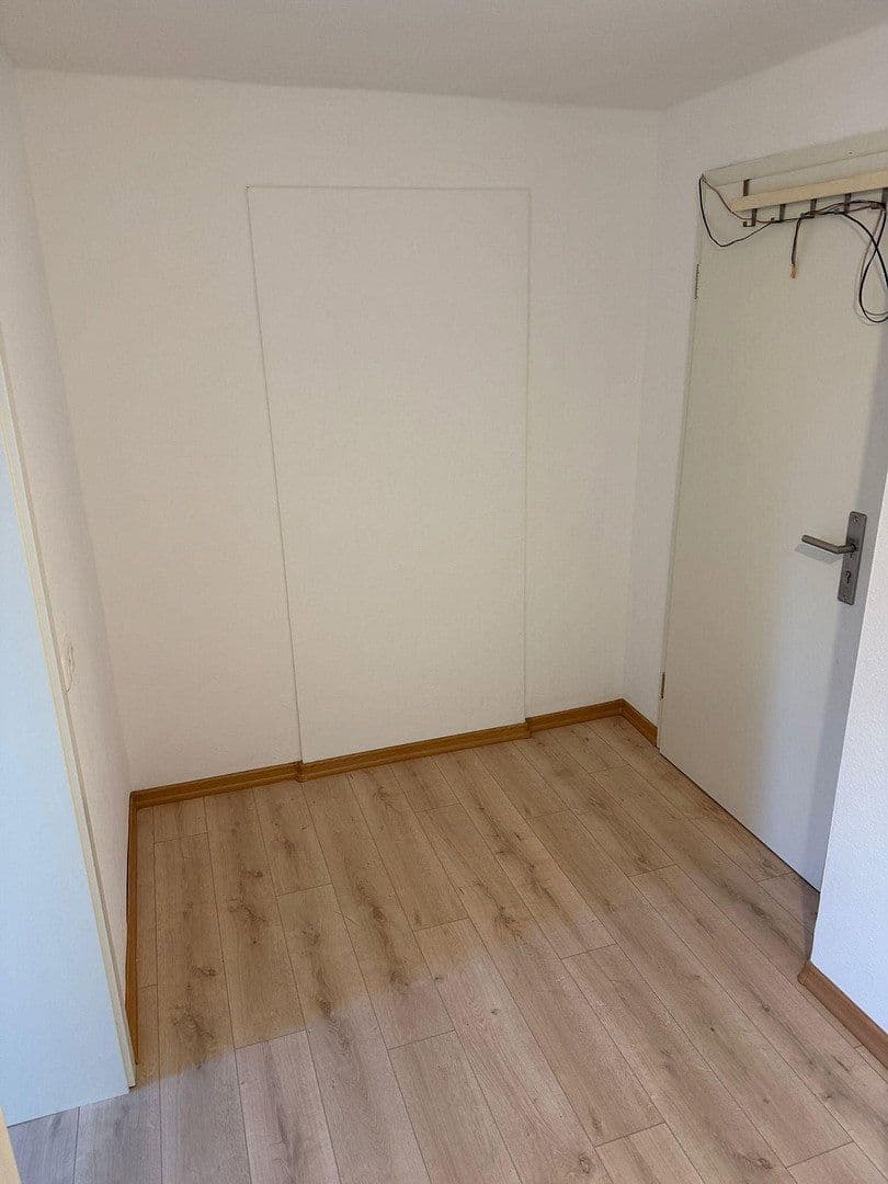 Prenájom bytu 3-izbový 70 m², Am Stadtgarten, Königswinter, Severné Porýnie - Westfálsko Prenájom bytu 3-izbový 70 m², Am Stadtgarten, Königswinter, Severné Porýnie - Westfálsko