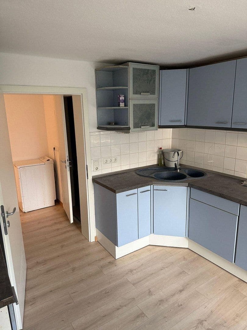 Prenájom bytu 3-izbový 70 m², Am Stadtgarten, Königswinter, Severné Porýnie - Westfálsko Prenájom bytu 3-izbový 70 m², Am Stadtgarten, Königswinter, Severné Porýnie - Westfálsko