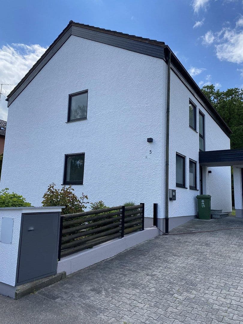 Prenájom domu 160 m², pozemek 766 m², Lappersdorf, Bavorsko Prenájom domu 160 m², pozemek 766 m², Lappersdorf, Bavorsko