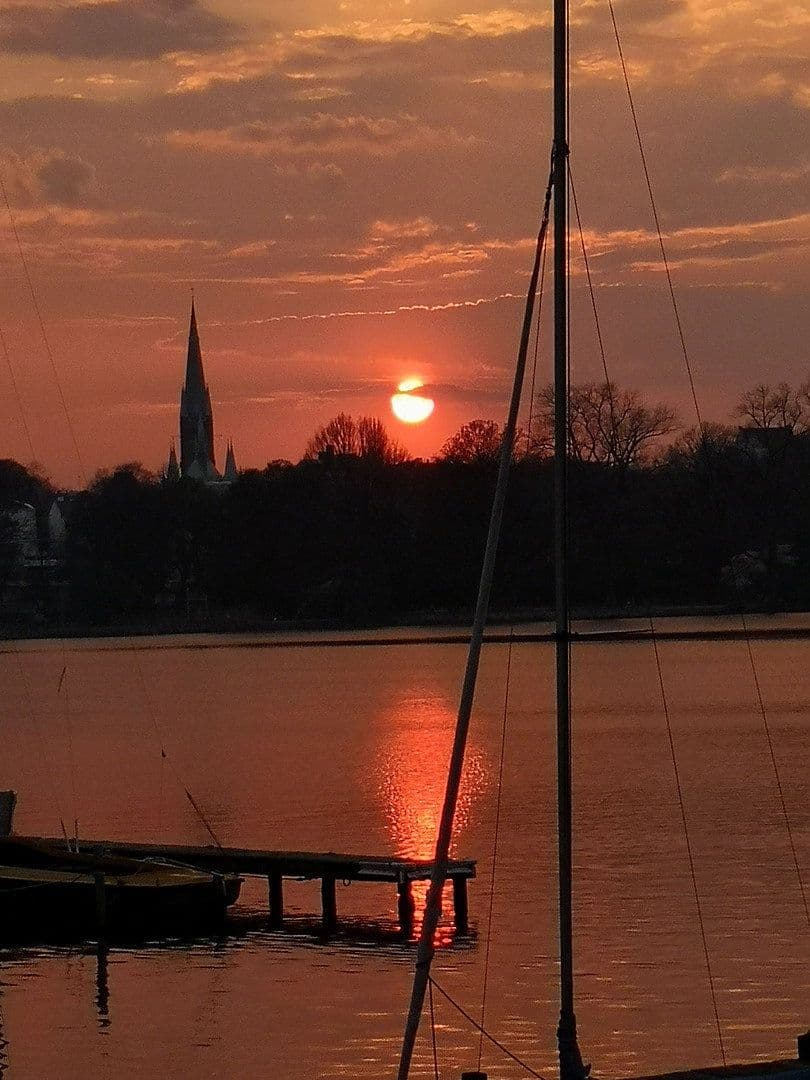 Prenájom bytu 2-izbový 76 m², Hamburg, Hamburg Prenájom bytu 2-izbový 76 m², Hamburg, Hamburg