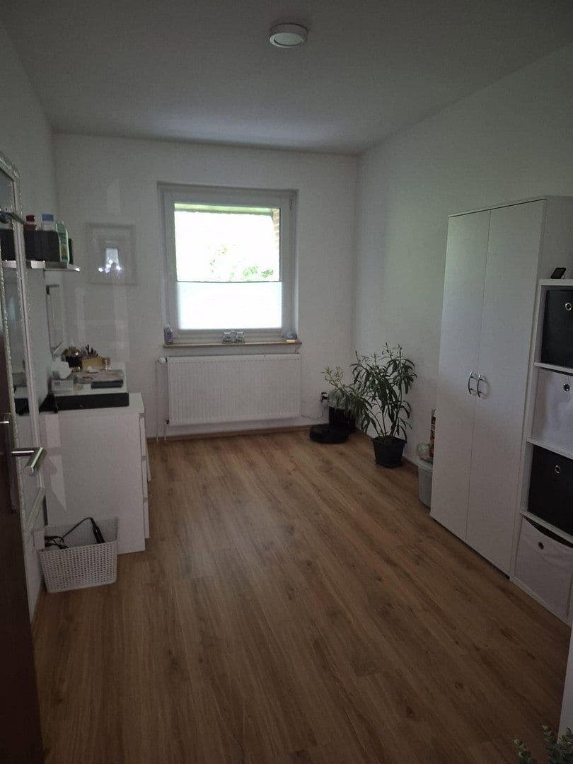 Prenájom bytu 3-izbový 76 m², Syke, Dolné Sasko Prenájom bytu 3-izbový 76 m², Syke, Dolné Sasko
