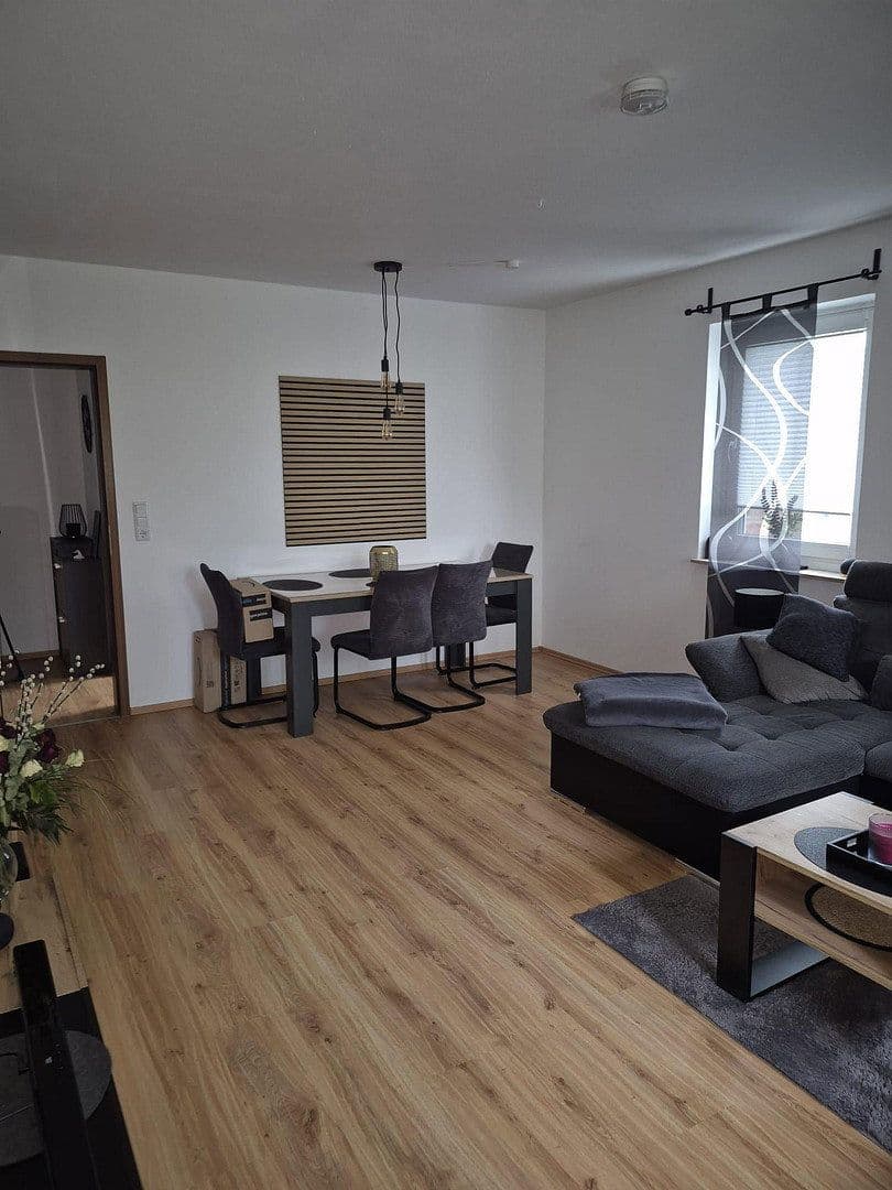 Prenájom bytu 3-izbový 76 m², Syke, Dolné Sasko Prenájom bytu 3-izbový 76 m², Syke, Dolné Sasko