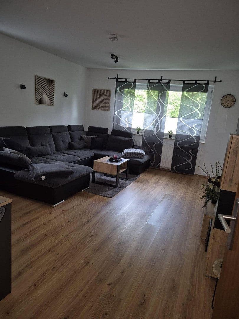 Prenájom bytu 3-izbový 76 m², Syke, Dolné Sasko Prenájom bytu 3-izbový 76 m², Syke, Dolné Sasko