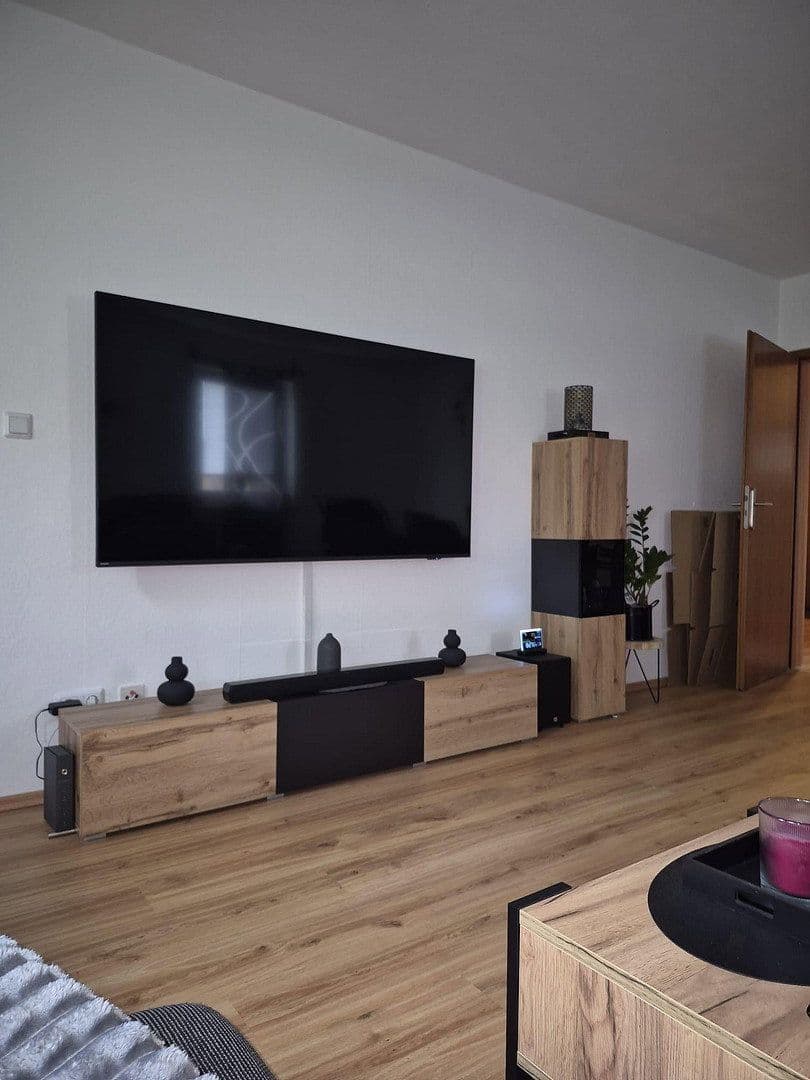 Prenájom bytu 3-izbový 76 m², Syke, Dolné Sasko Prenájom bytu 3-izbový 76 m², Syke, Dolné Sasko