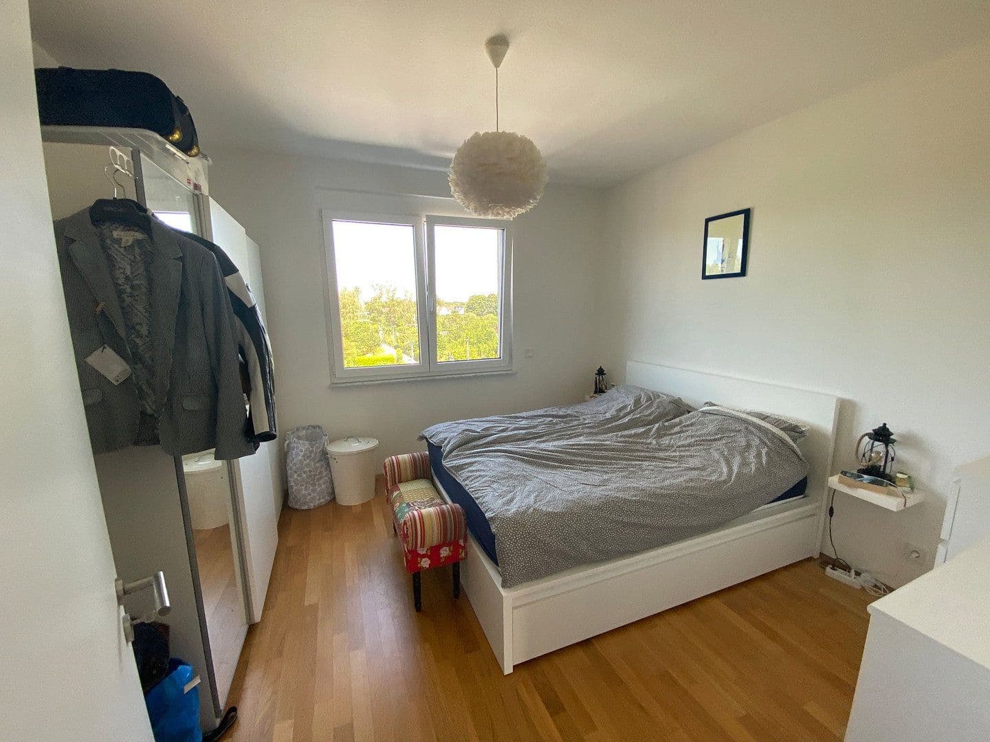 Prenájom bytu 3-izbový 90 m², Nusszeil 74, Frankfurt, Hesensko Prenájom bytu 3-izbový 90 m², Nusszeil 74, Frankfurt, Hesensko