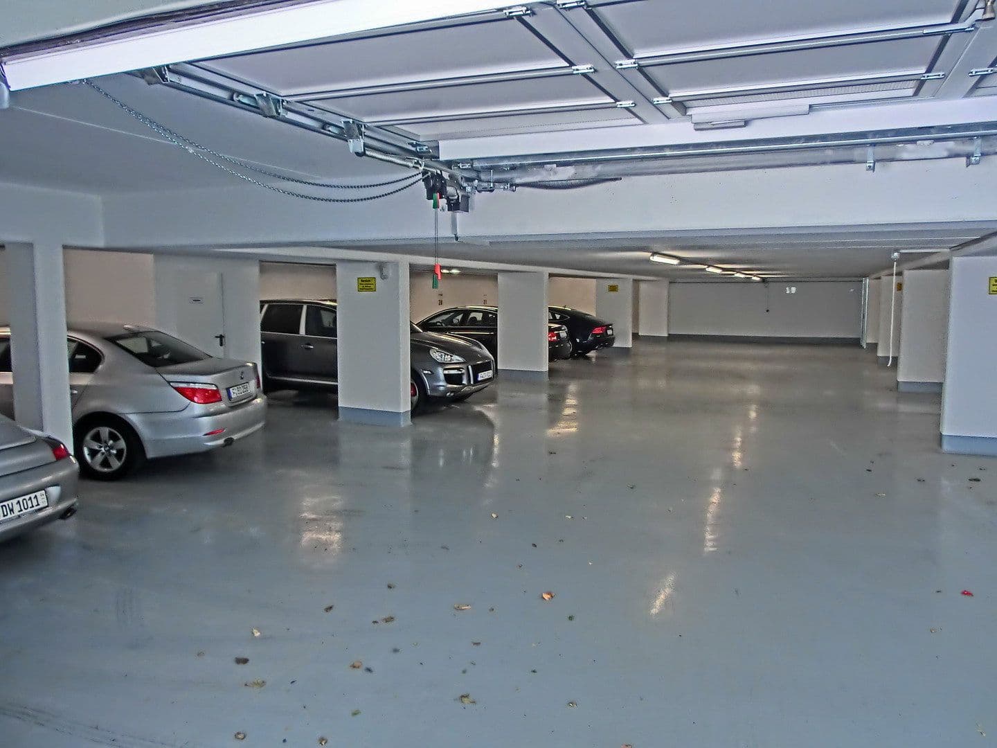 Prenájom bytu 3-izbový 90 m², Nusszeil 74, Frankfurt, Hesensko Prenájom bytu 3-izbový 90 m², Nusszeil 74, Frankfurt, Hesensko