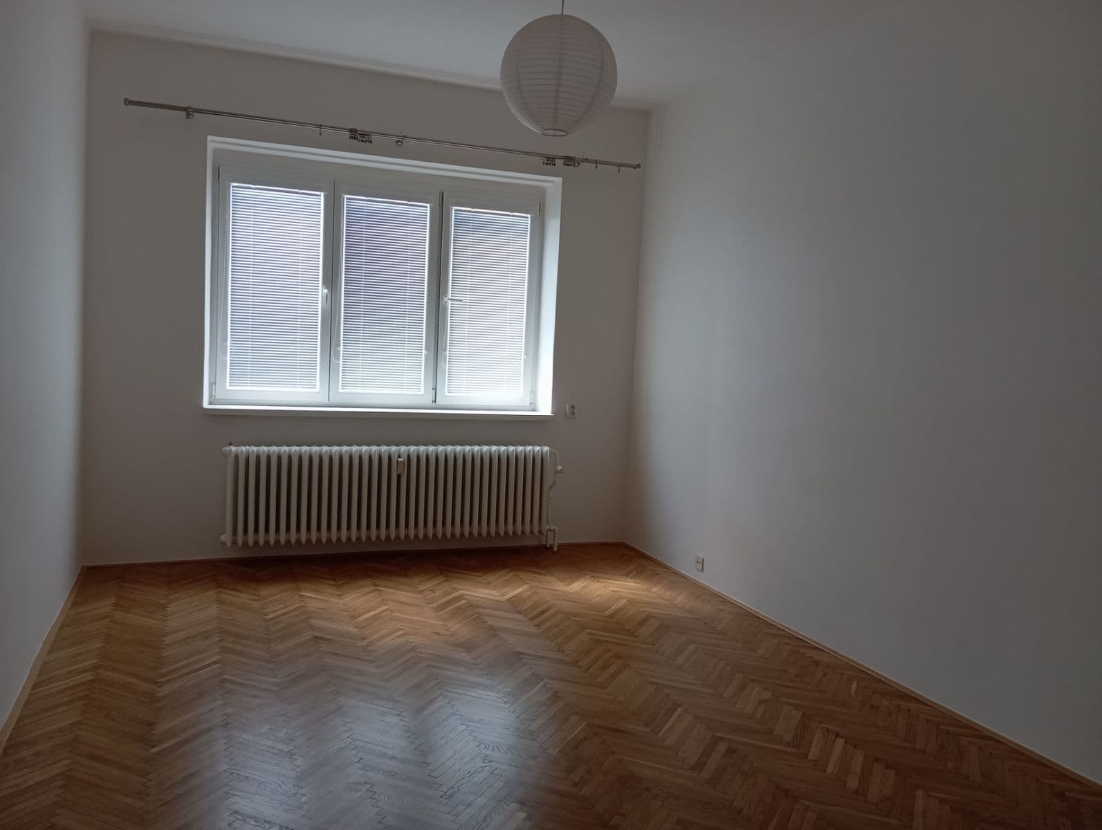 Prenájom bytu 2-izbový 43 m², Plzeňská, Praha, Praha Prenájom bytu 2-izbový 43 m², Plzeňská, Praha, Praha