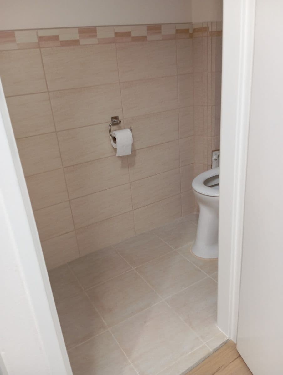Prenájom bytu 2-izbový 43 m², Plzeňská, Praha, Praha Prenájom bytu 2-izbový 43 m², Plzeňská, Praha, Praha