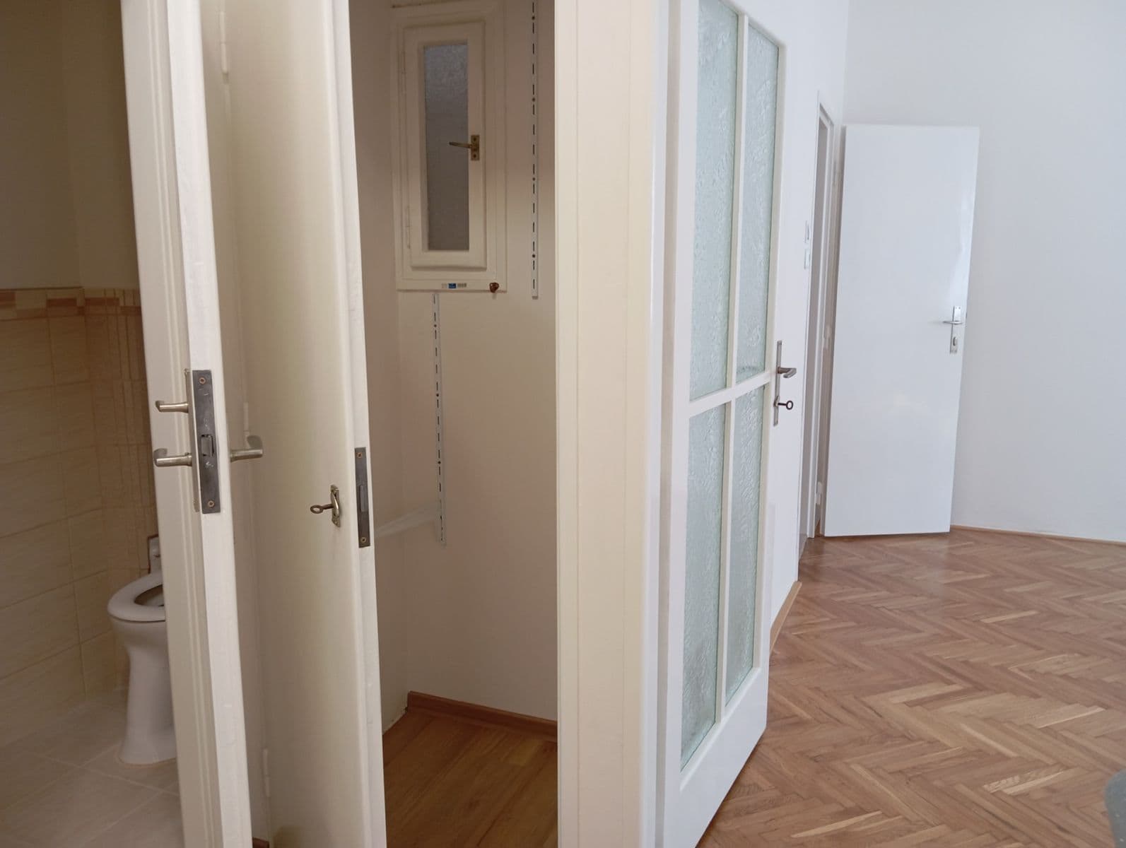 Prenájom bytu 2-izbový 43 m², Plzeňská, Praha, Praha Prenájom bytu 2-izbový 43 m², Plzeňská, Praha, Praha