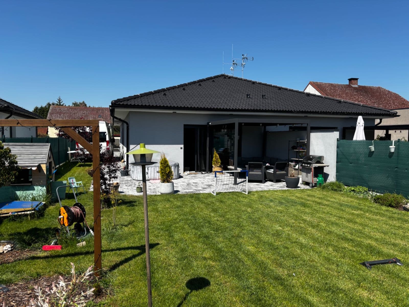 Prenájom domu 100 m², pozemek 500 m², Hrobice, Pardubický kraj Prenájom domu 100 m², pozemek 500 m², Hrobice, Pardubický kraj