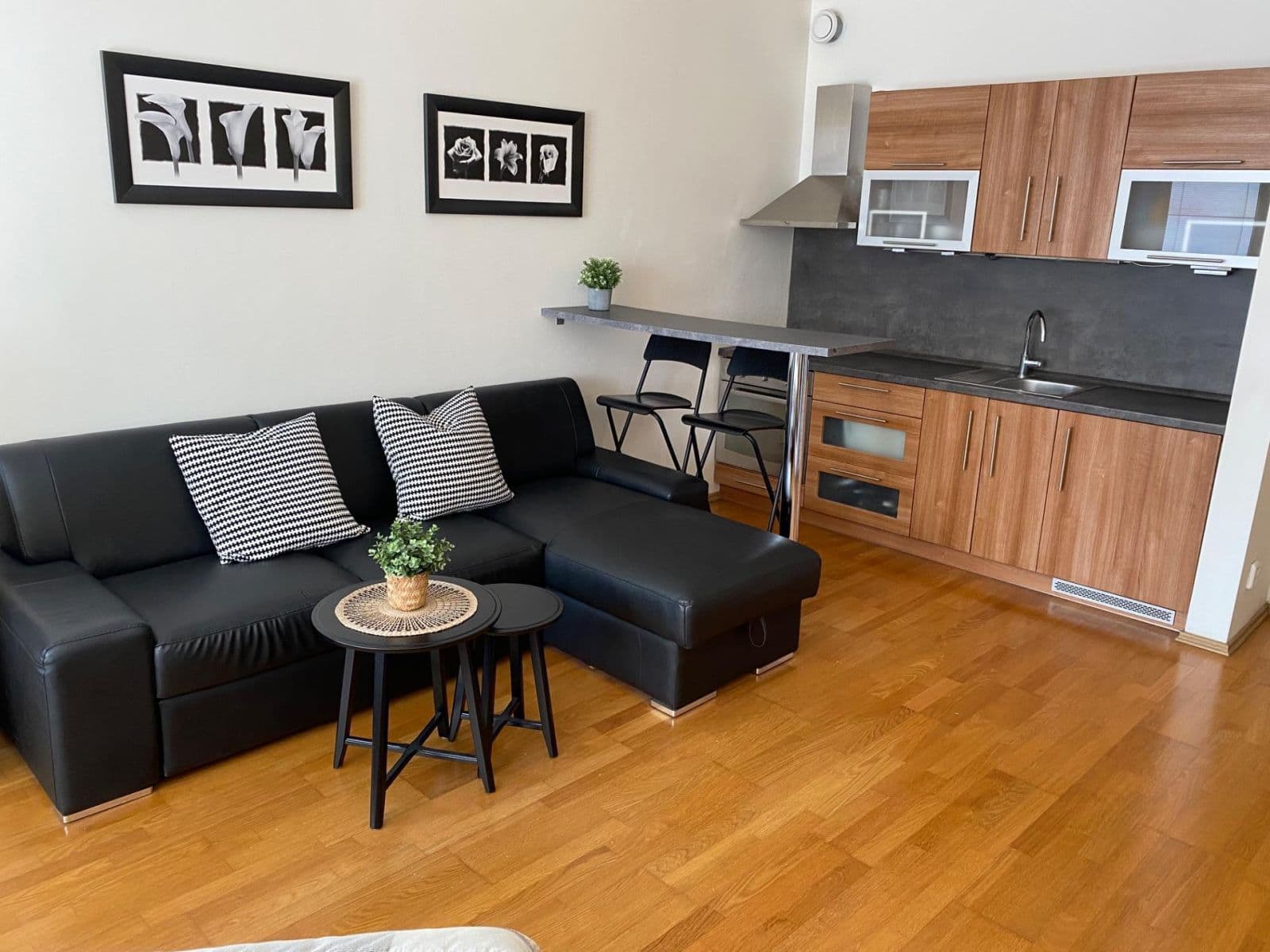 Predaj bytu 1-izbový 38 m², Drahobejlova, Praha, Praha Predaj bytu 1-izbový 38 m², Drahobejlova, Praha, Praha