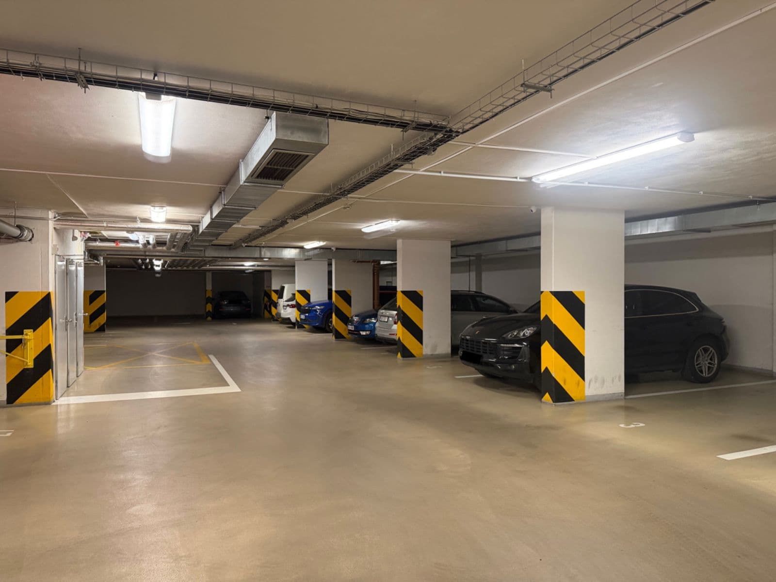Predaj bytu 1-izbový 38 m², Drahobejlova, Praha, Praha Predaj bytu 1-izbový 38 m², Drahobejlova, Praha, Praha