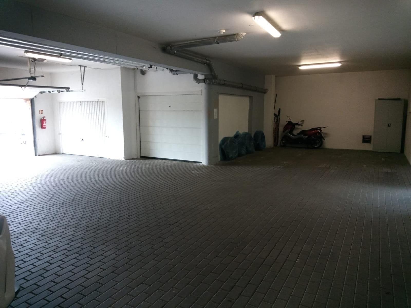 Predaj garáže 12 m², U Leskavy, Brno, Jihomoravský kraj Predaj garáže 12 m², U Leskavy, Brno, Jihomoravský kraj