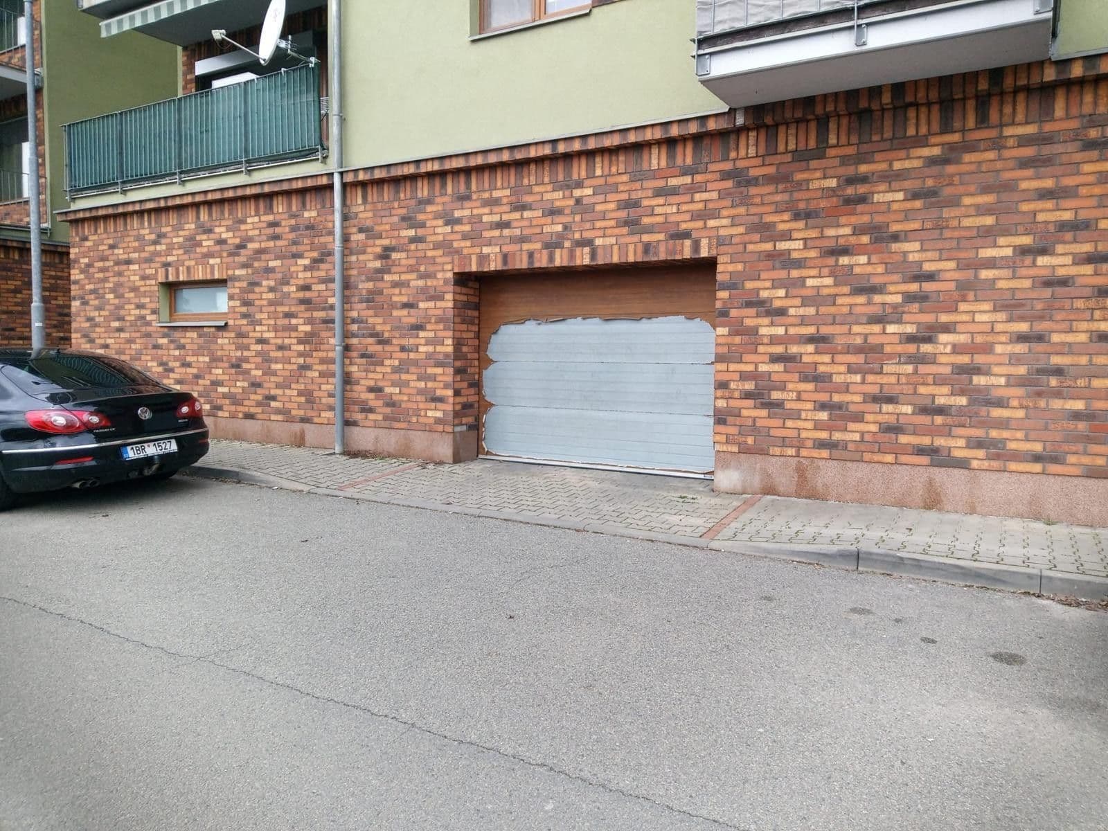 Predaj garáže 12 m², U Leskavy, Brno, Jihomoravský kraj Predaj garáže 12 m², U Leskavy, Brno, Jihomoravský kraj