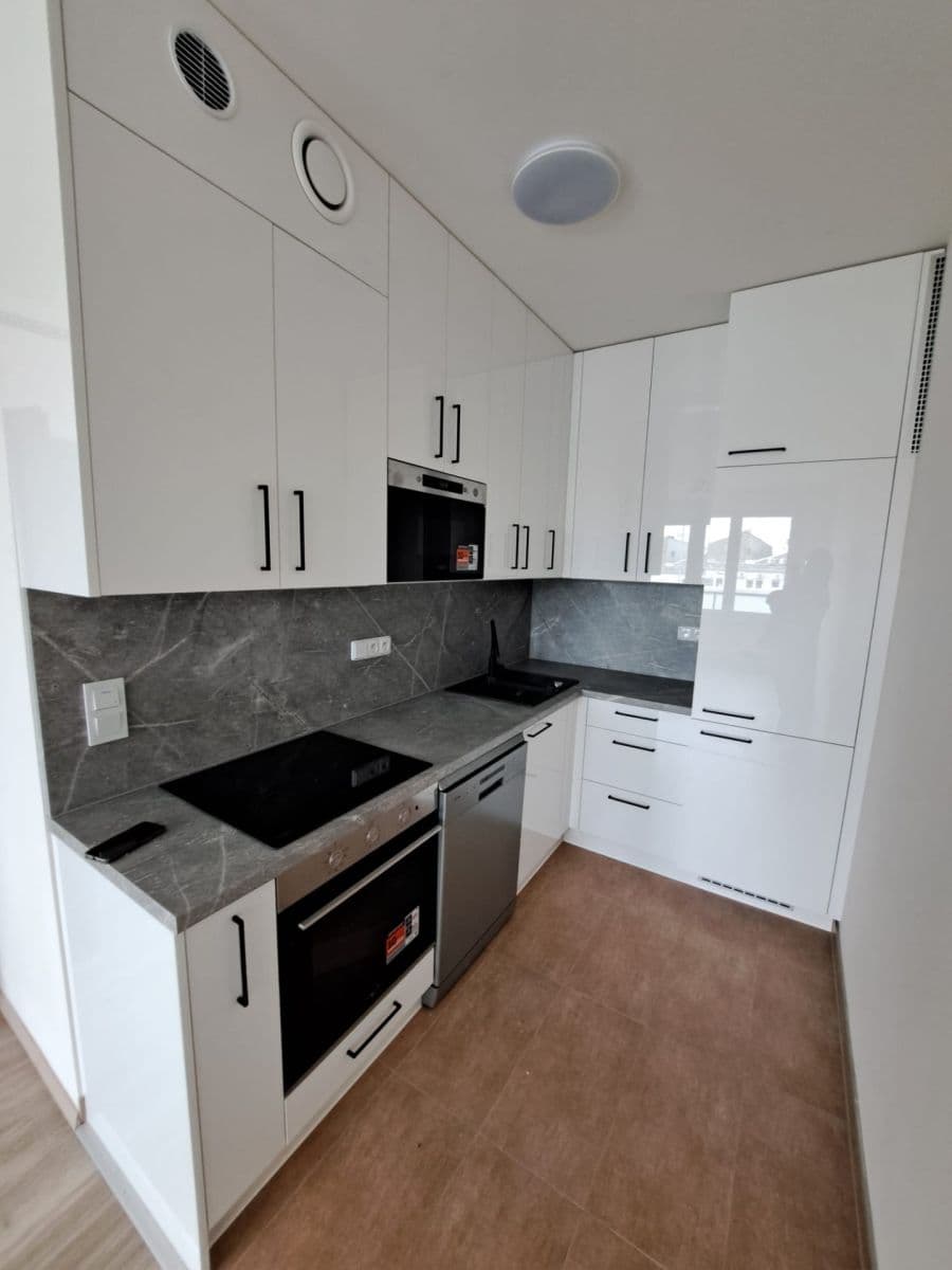 Prenájom bytu 2-izbový 45 m², Arnošta Staňka, Praha, Praha Prenájom bytu 2-izbový 45 m², Arnošta Staňka, Praha, Praha