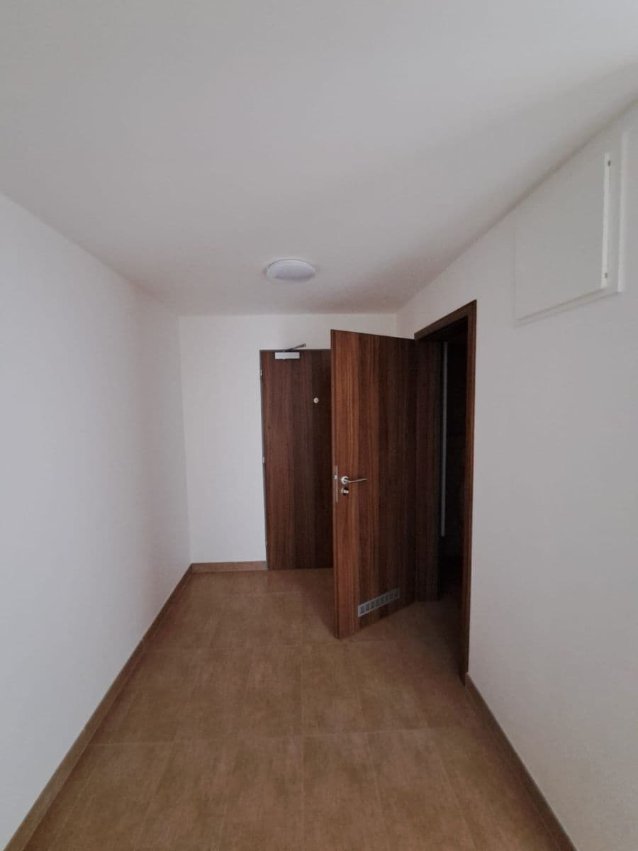 Prenájom bytu 2-izbový 45 m², Arnošta Staňka, Praha, Praha Prenájom bytu 2-izbový 45 m², Arnošta Staňka, Praha, Praha