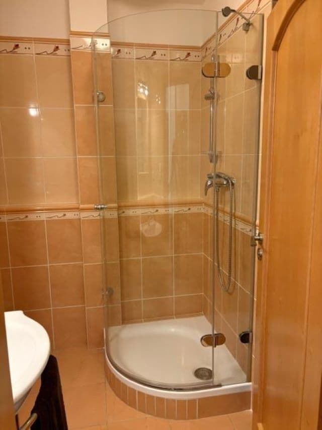 Prenájom bytu 1-izbový 37 m², K Lučinám, Praha, Praha Prenájom bytu 1-izbový 37 m², K Lučinám, Praha, Praha