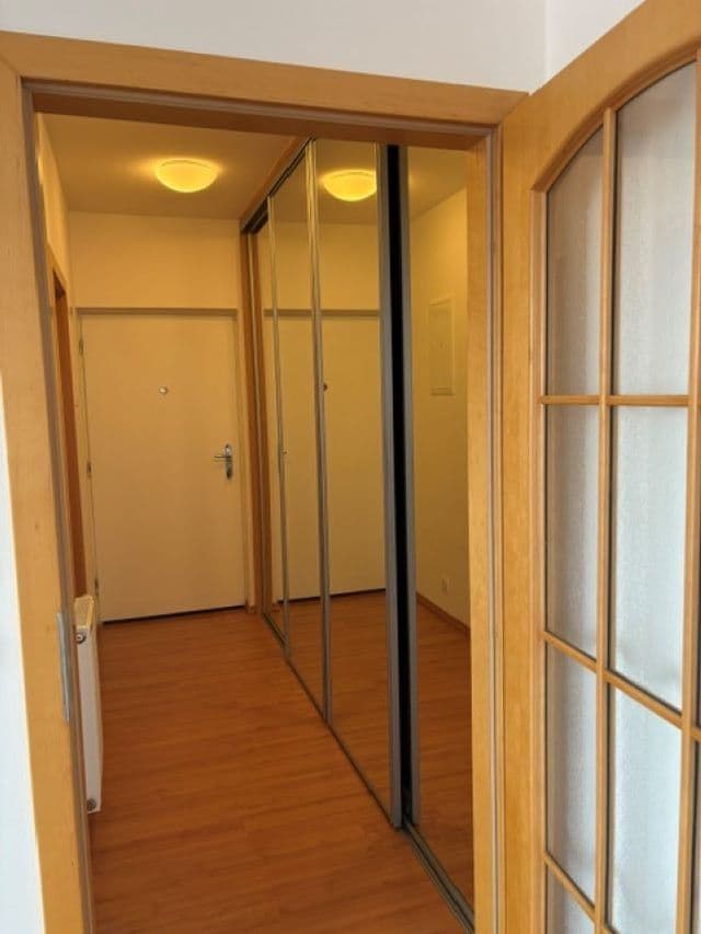 Prenájom bytu 1-izbový 37 m², K Lučinám, Praha, Praha Prenájom bytu 1-izbový 37 m², K Lučinám, Praha, Praha