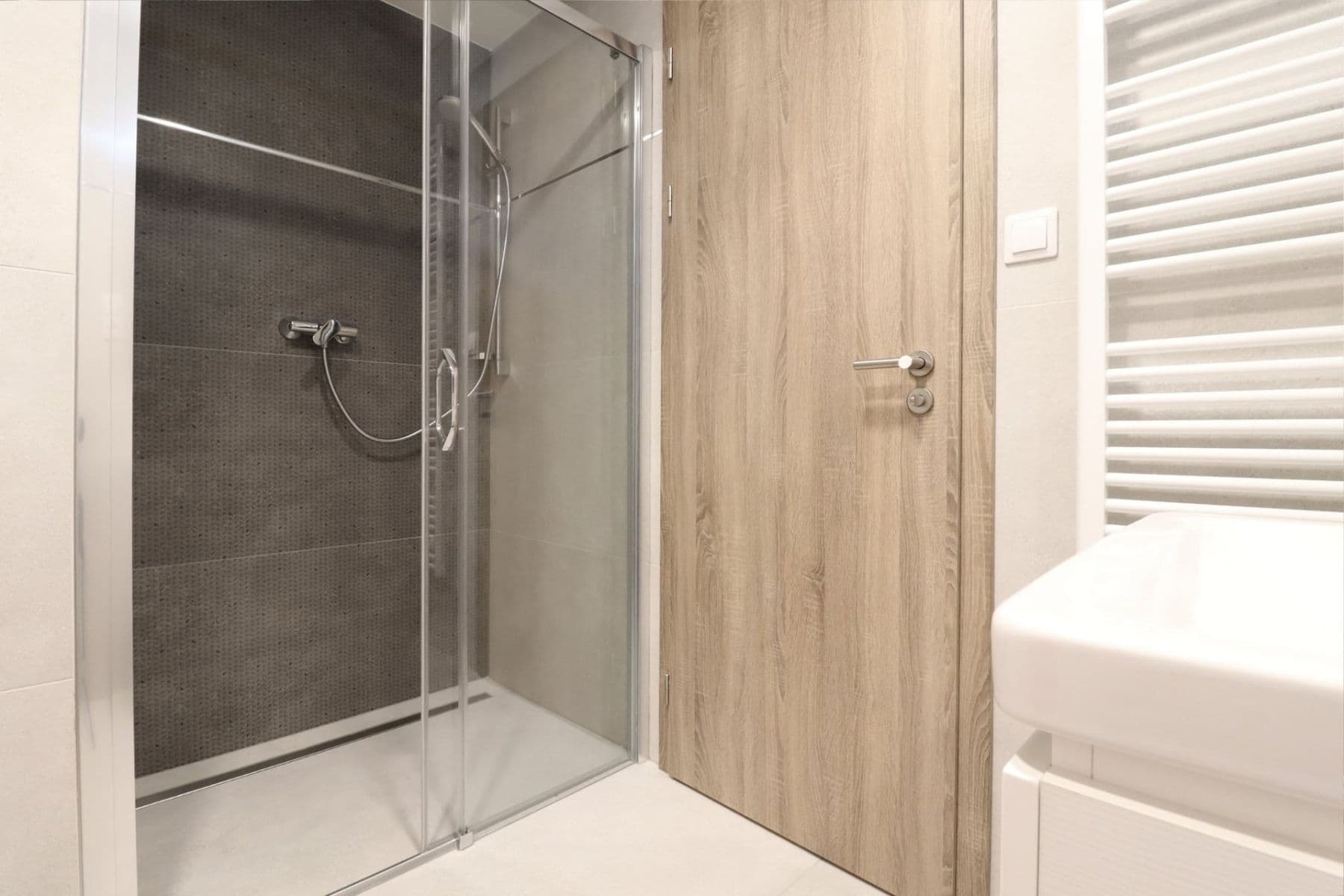Prenájom bytu 1-izbový 42 m², Poděbradská, Praha, Praha Prenájom bytu 1-izbový 42 m², Poděbradská, Praha, Praha