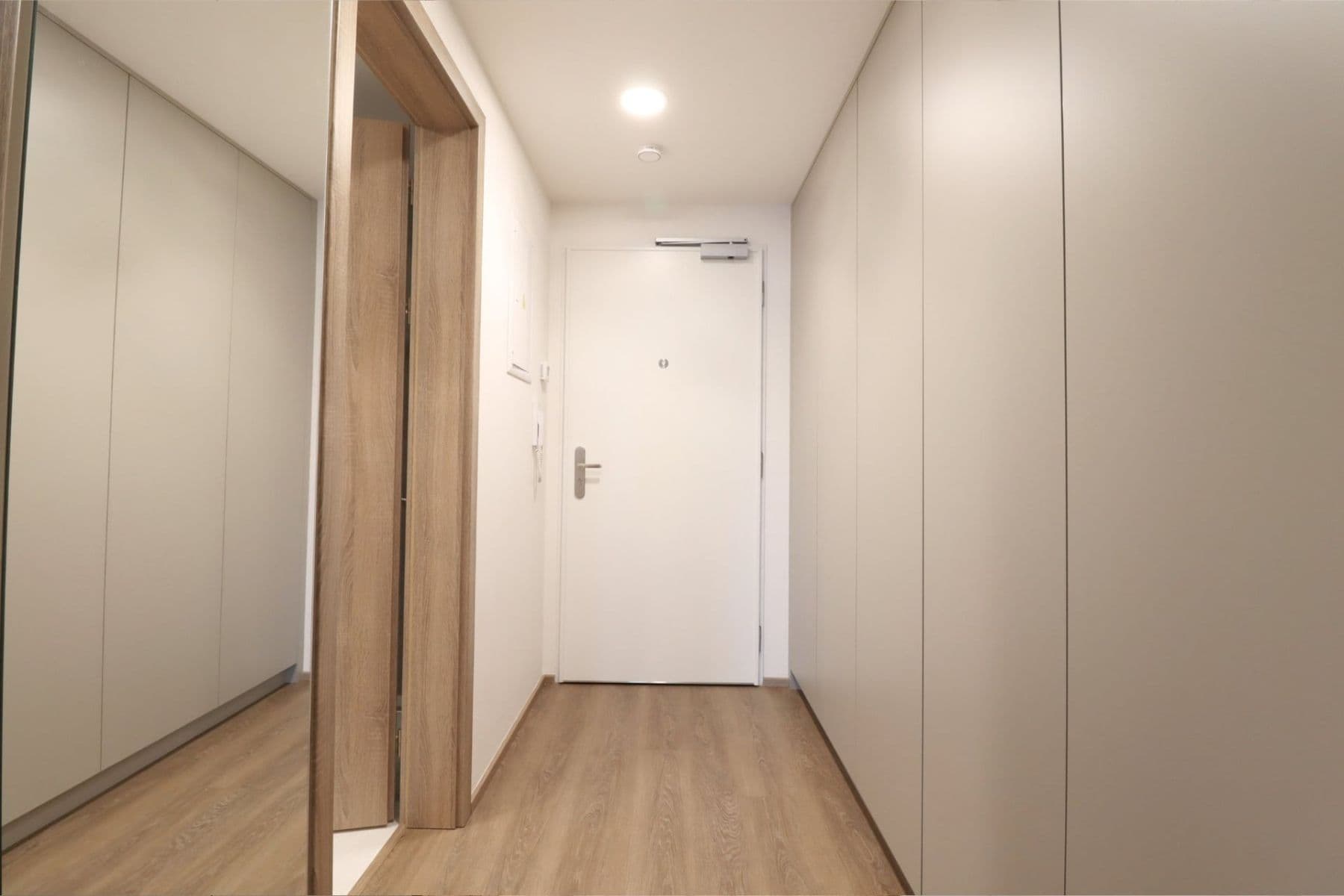 Prenájom bytu 1-izbový 42 m², Poděbradská, Praha, Praha Prenájom bytu 1-izbový 42 m², Poděbradská, Praha, Praha