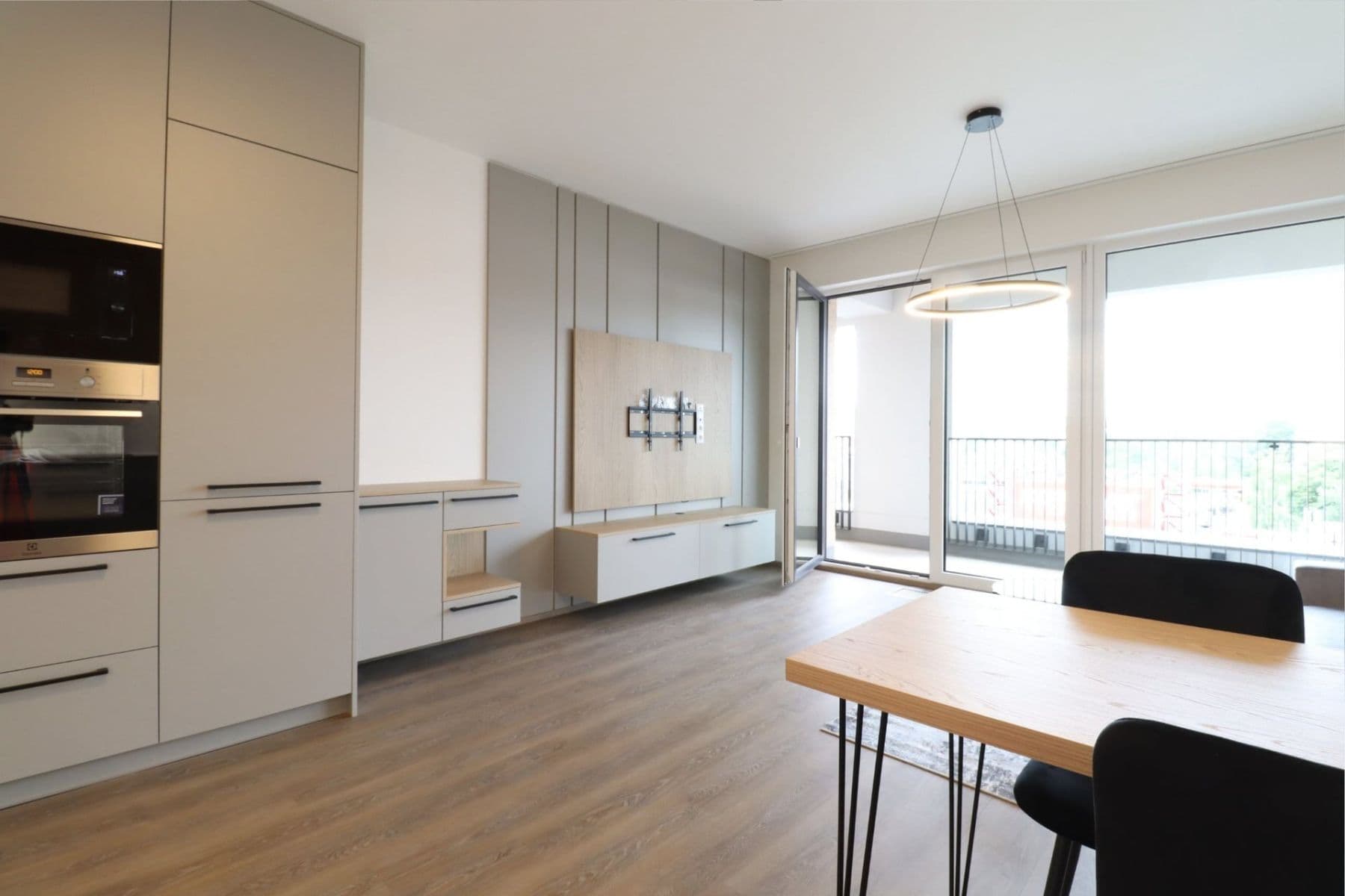 Prenájom bytu 1-izbový 42 m², Poděbradská, Praha, Praha Prenájom bytu 1-izbový 42 m², Poděbradská, Praha, Praha