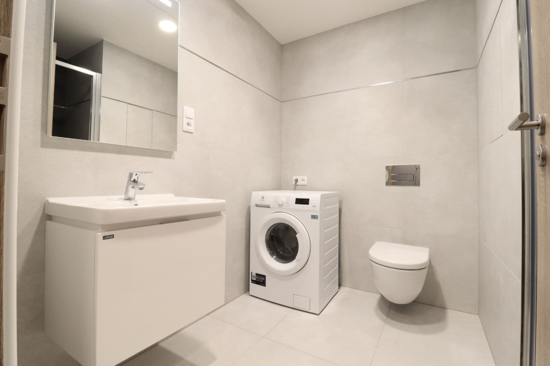 Prenájom bytu 1-izbový 42 m², Poděbradská, Praha, Praha Prenájom bytu 1-izbový 42 m², Poděbradská, Praha, Praha