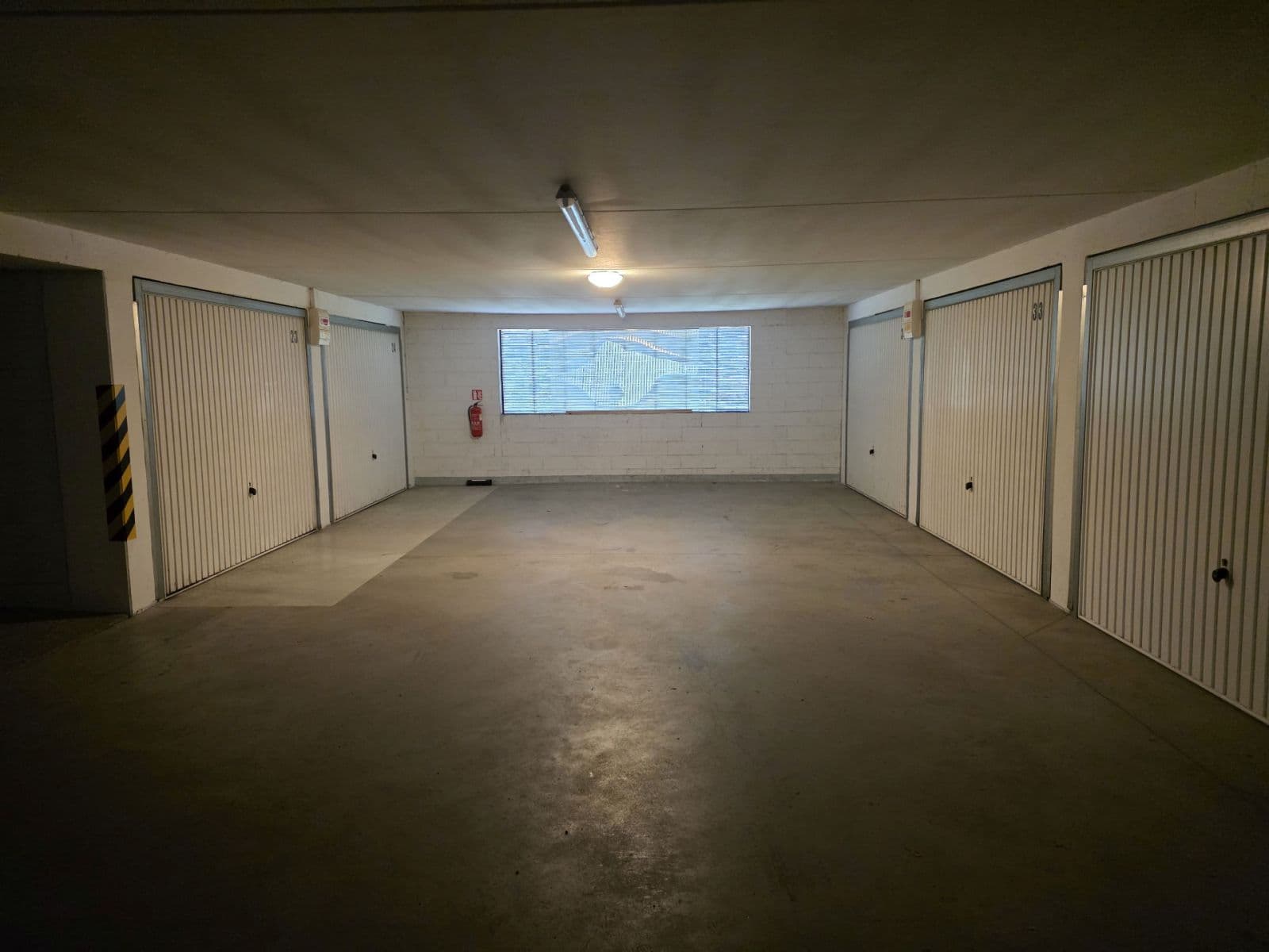 Prenájom garáže 16 m², Plzeň, Plzeňský kraj Prenájom garáže 16 m², Plzeň, Plzeňský kraj