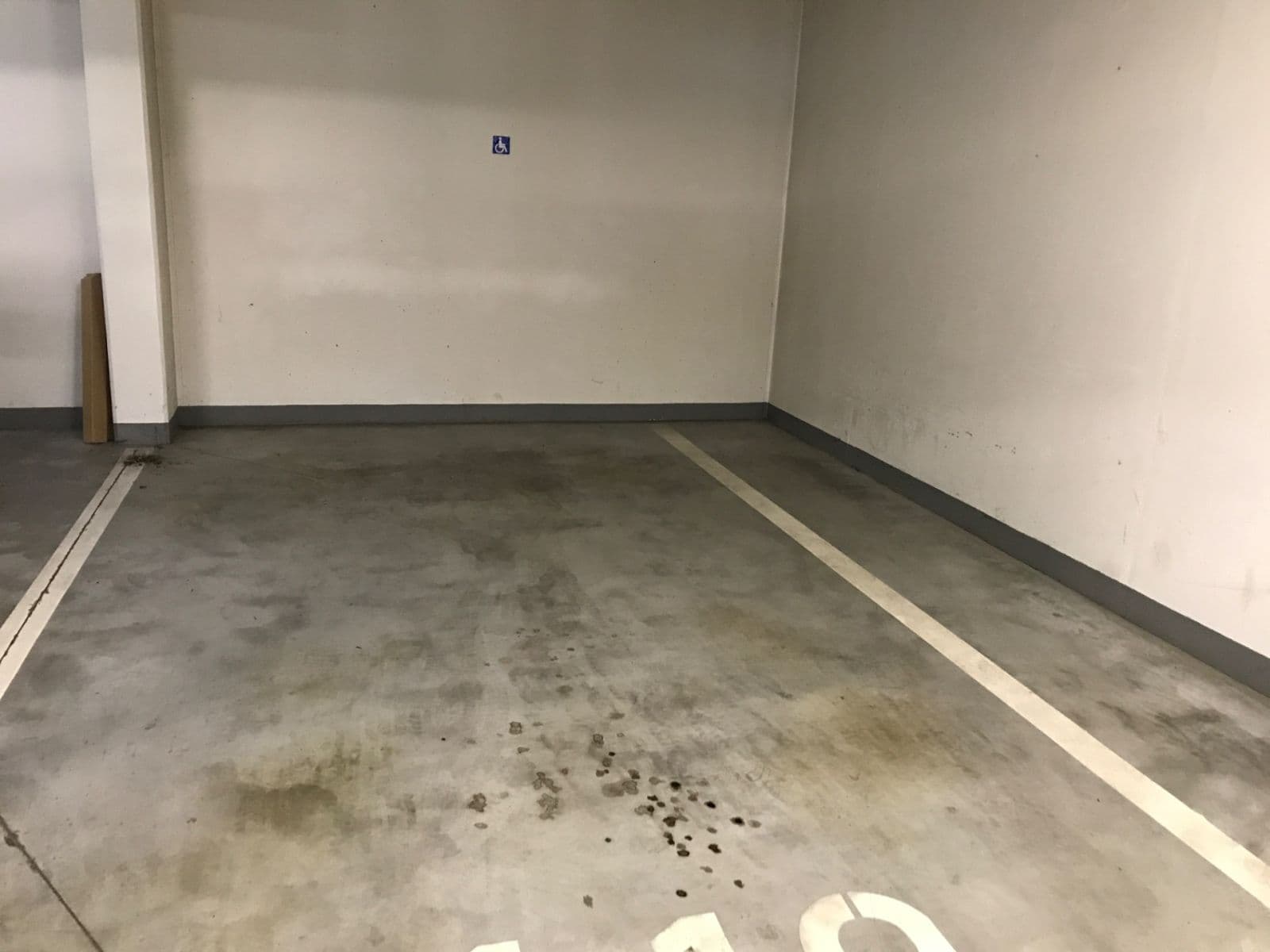 Prenájom garáže 25 m², Za Valem, Praha, Praha Prenájom garáže 25 m², Za Valem, Praha, Praha
