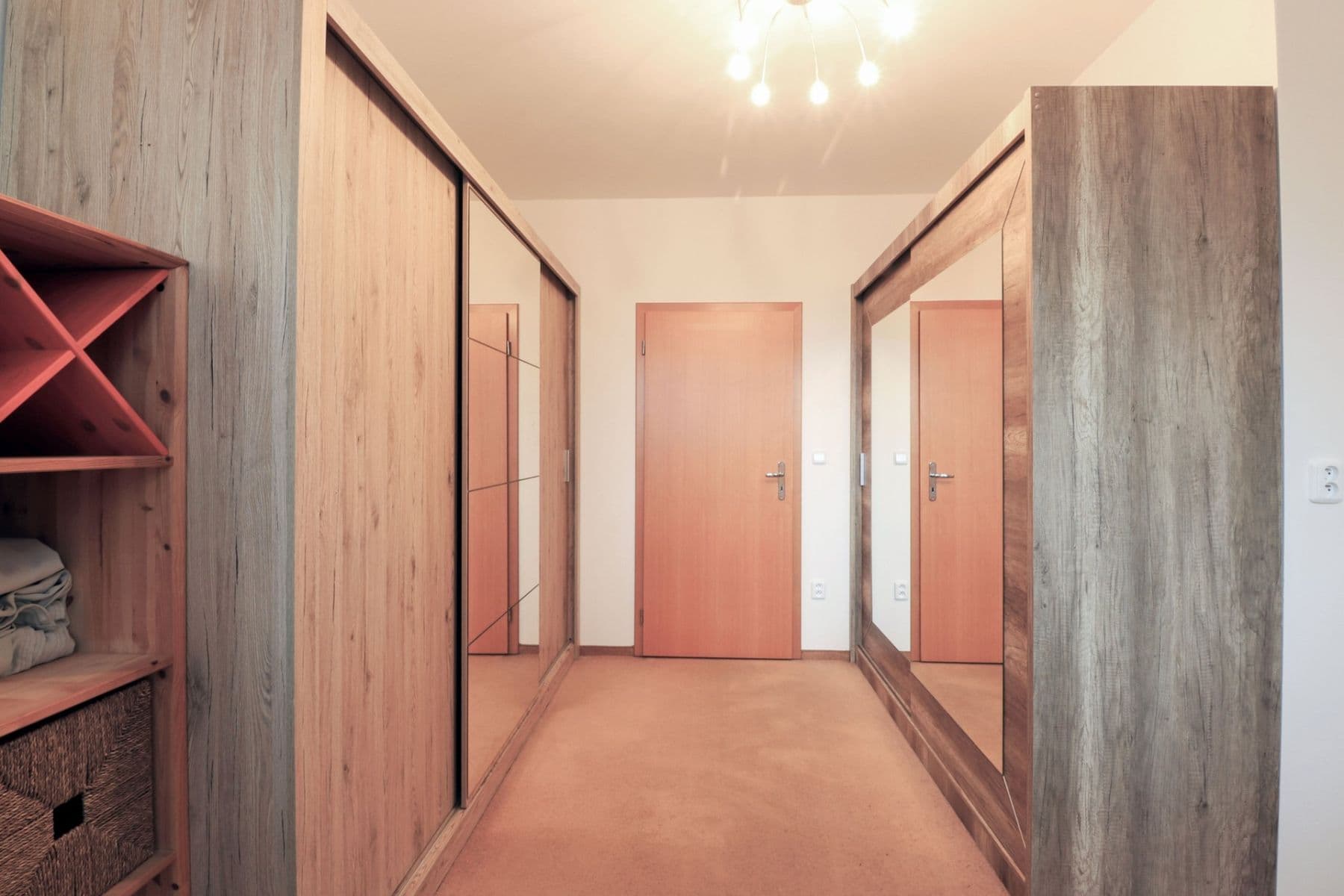 Prenájom bytu 2-izbový 59 m², Názovská, Praha, Praha Prenájom bytu 2-izbový 59 m², Názovská, Praha, Praha