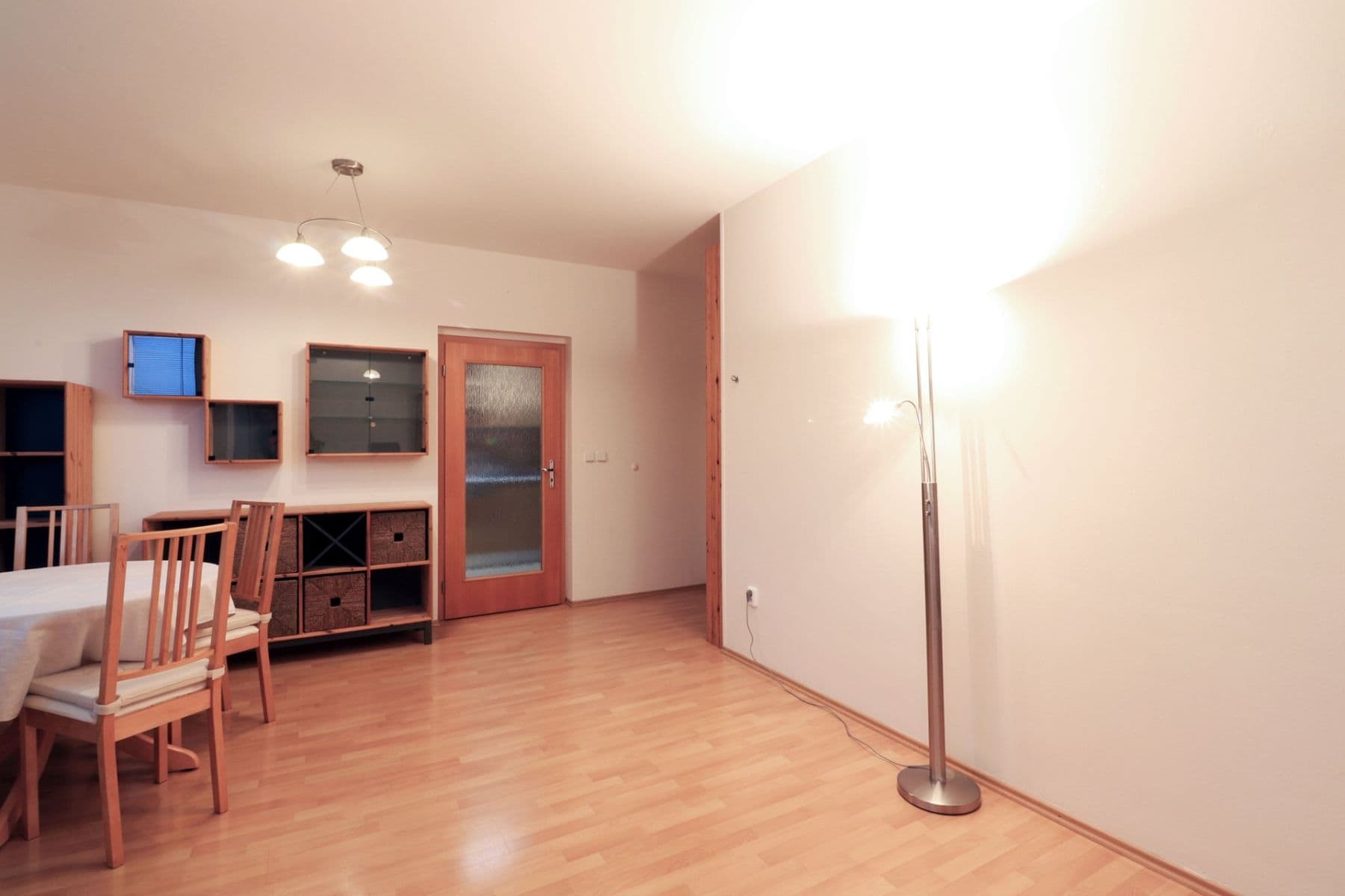 Prenájom bytu 2-izbový 59 m², Názovská, Praha, Praha Prenájom bytu 2-izbový 59 m², Názovská, Praha, Praha