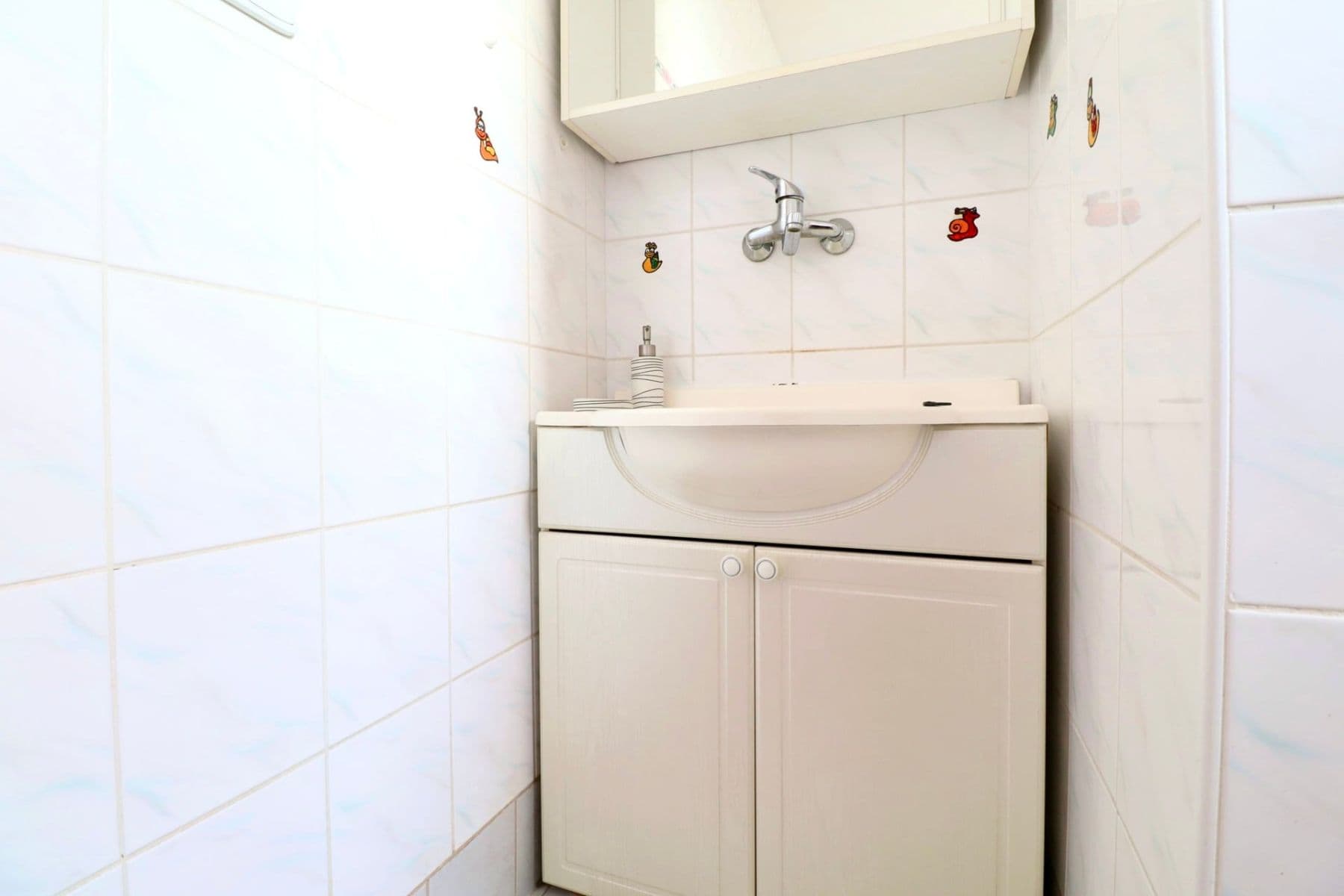 Prenájom bytu 2-izbový 46 m², U bazénu, Praha, Praha Prenájom bytu 2-izbový 46 m², U bazénu, Praha, Praha