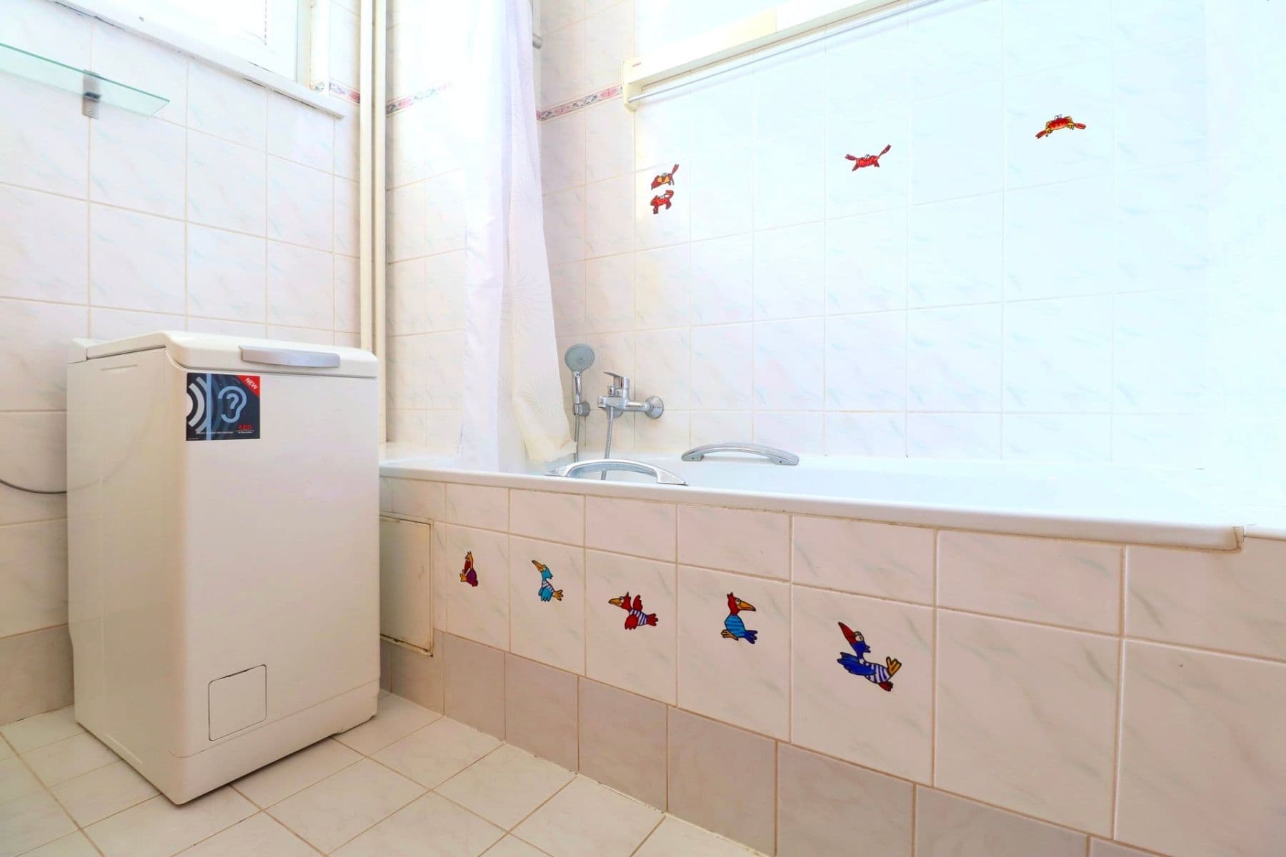 Prenájom bytu 2-izbový 46 m², U bazénu, Praha, Praha Prenájom bytu 2-izbový 46 m², U bazénu, Praha, Praha