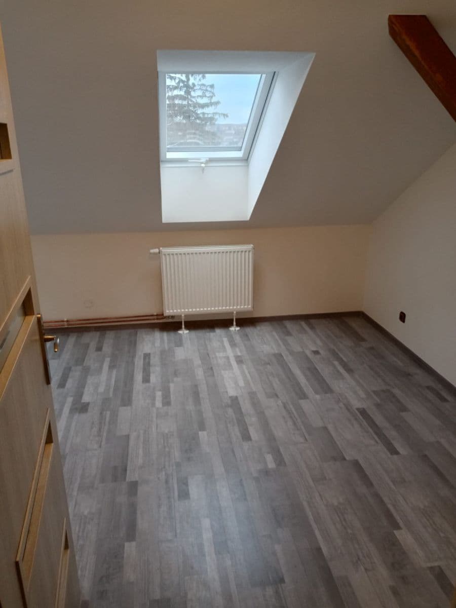 Predaj bytu 2-izbový 77 m², Sklenářka, Hořovice, Středočeský kraj Predaj bytu 2-izbový 77 m², Sklenářka, Hořovice, Středočeský kraj