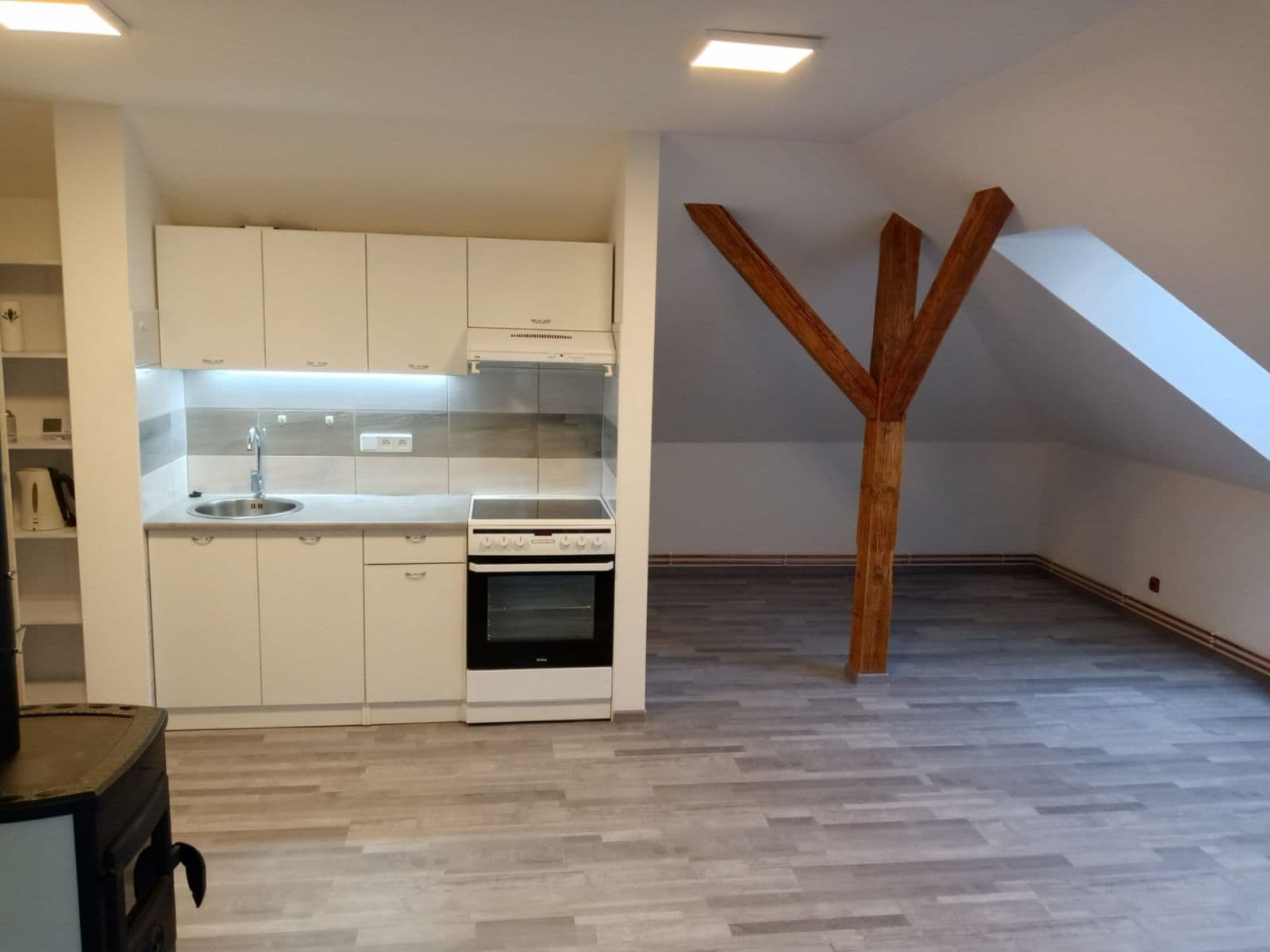 Predaj bytu 2-izbový 77 m², Sklenářka, Hořovice, Středočeský kraj Predaj bytu 2-izbový 77 m², Sklenářka, Hořovice, Středočeský kraj