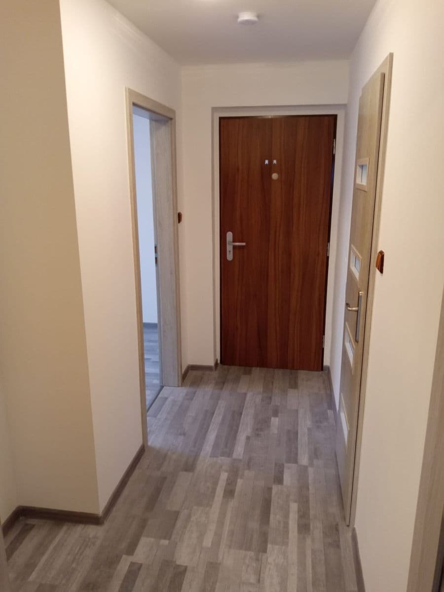 Predaj bytu 2-izbový 77 m², Sklenářka, Hořovice, Středočeský kraj Predaj bytu 2-izbový 77 m², Sklenářka, Hořovice, Středočeský kraj