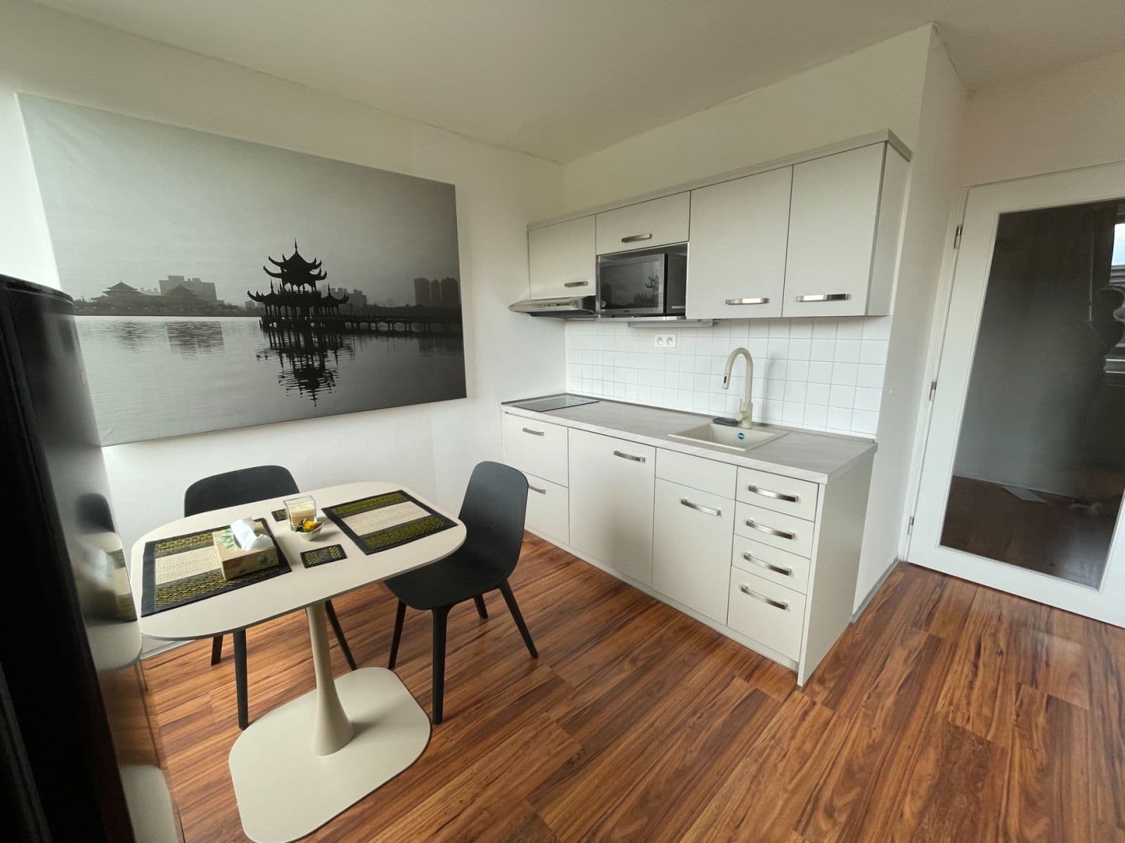 Prenájom bytu 1-izbový 36 m², Molákova, Praha, Praha Prenájom bytu 1-izbový 36 m², Molákova, Praha, Praha