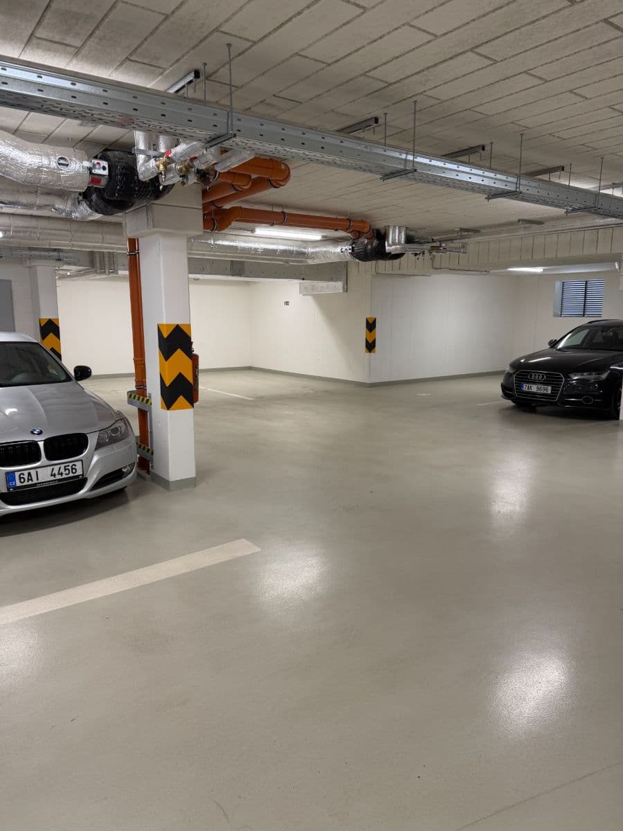 Prenájom bytu 2-izbový 48 m², Strančická, Praha, Praha Prenájom bytu 2-izbový 48 m², Strančická, Praha, Praha